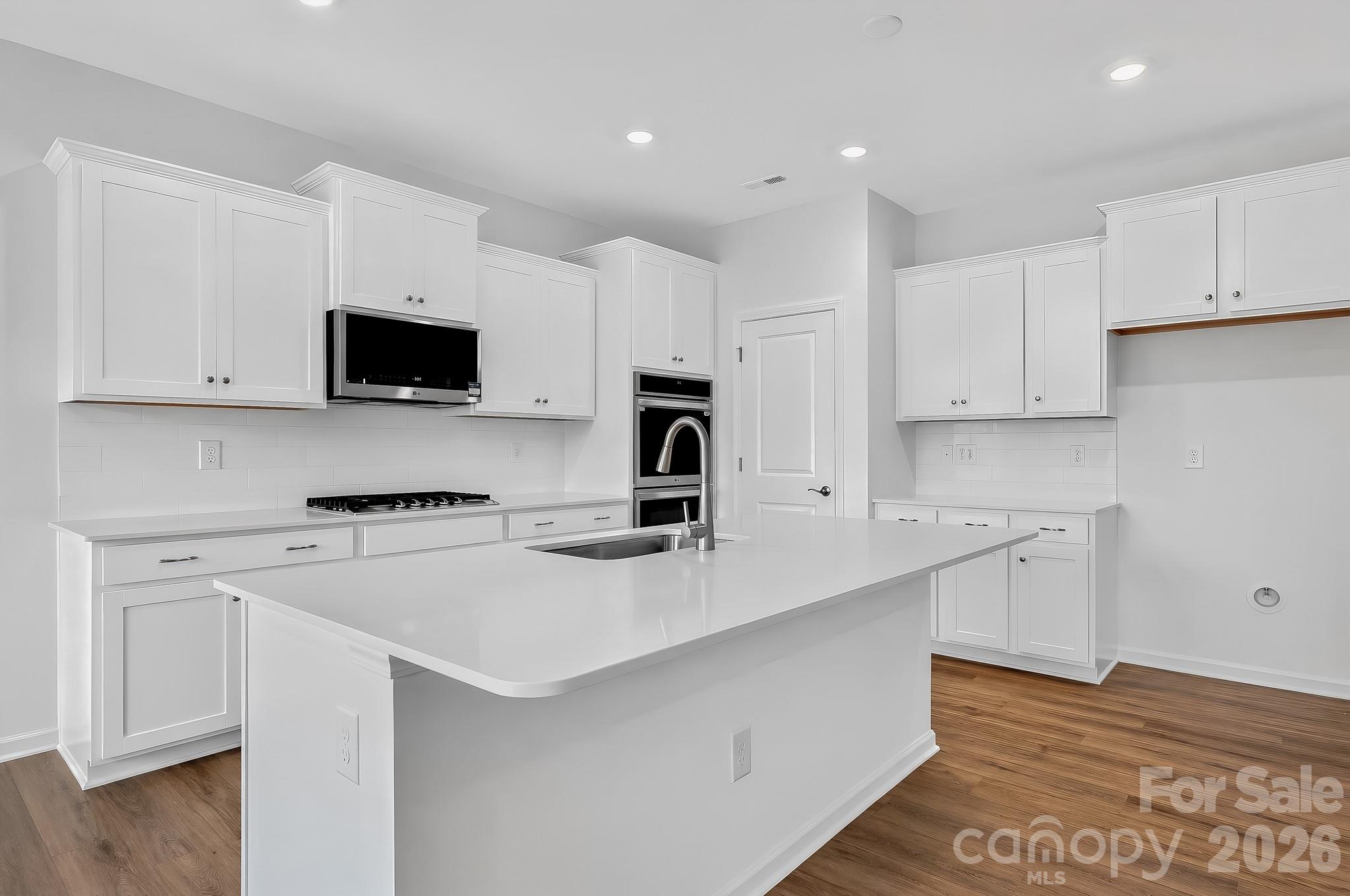 8548 Norman Forest Road #313 — Lancaster