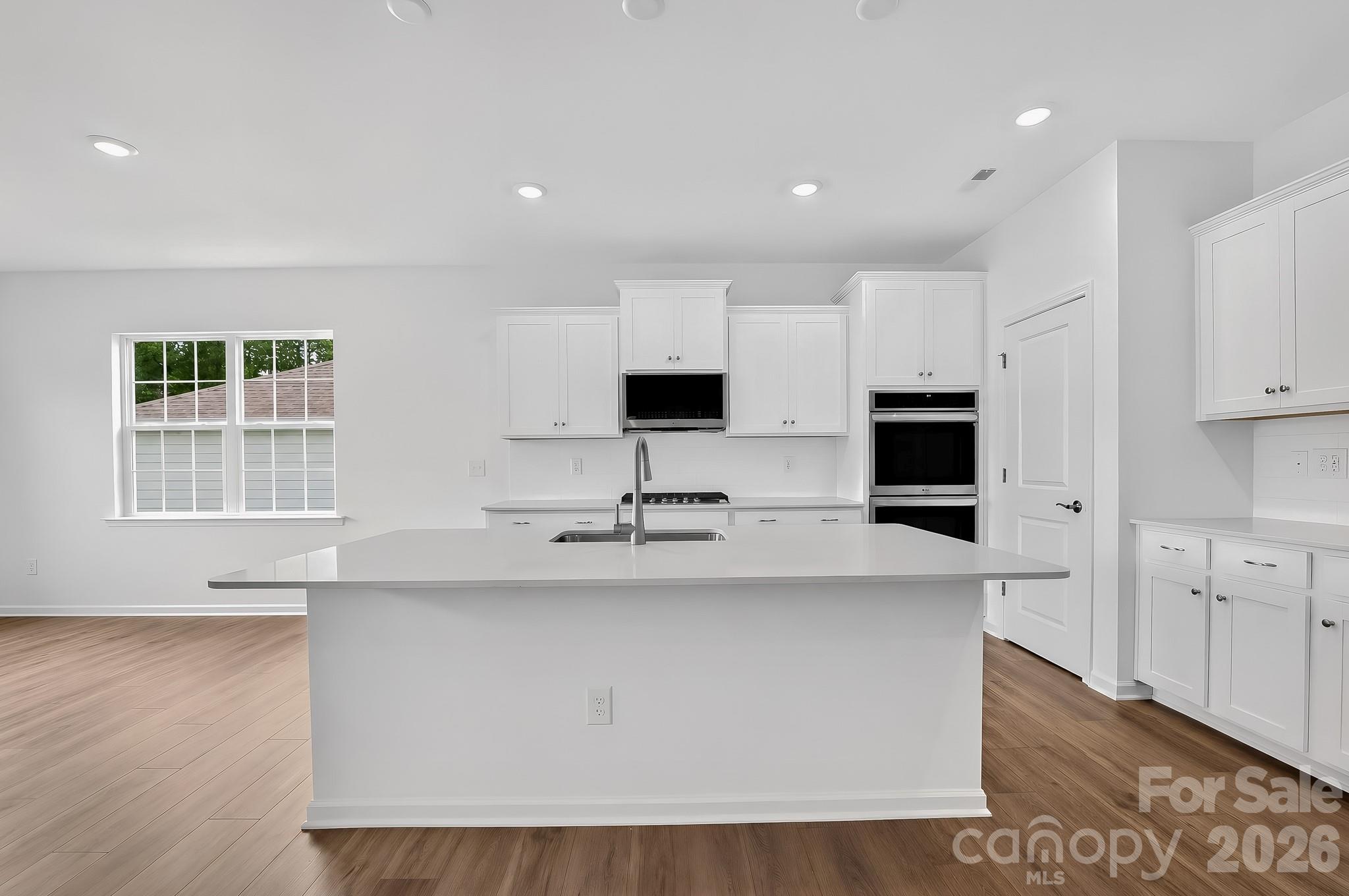 8548 Norman Forest Road #313 — Lancaster