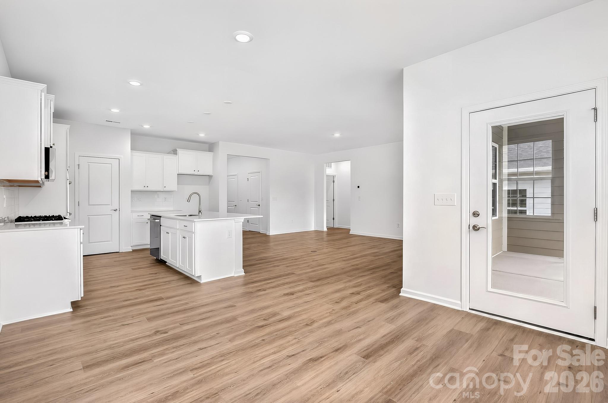 8548 Norman Forest Road #313 — Lancaster