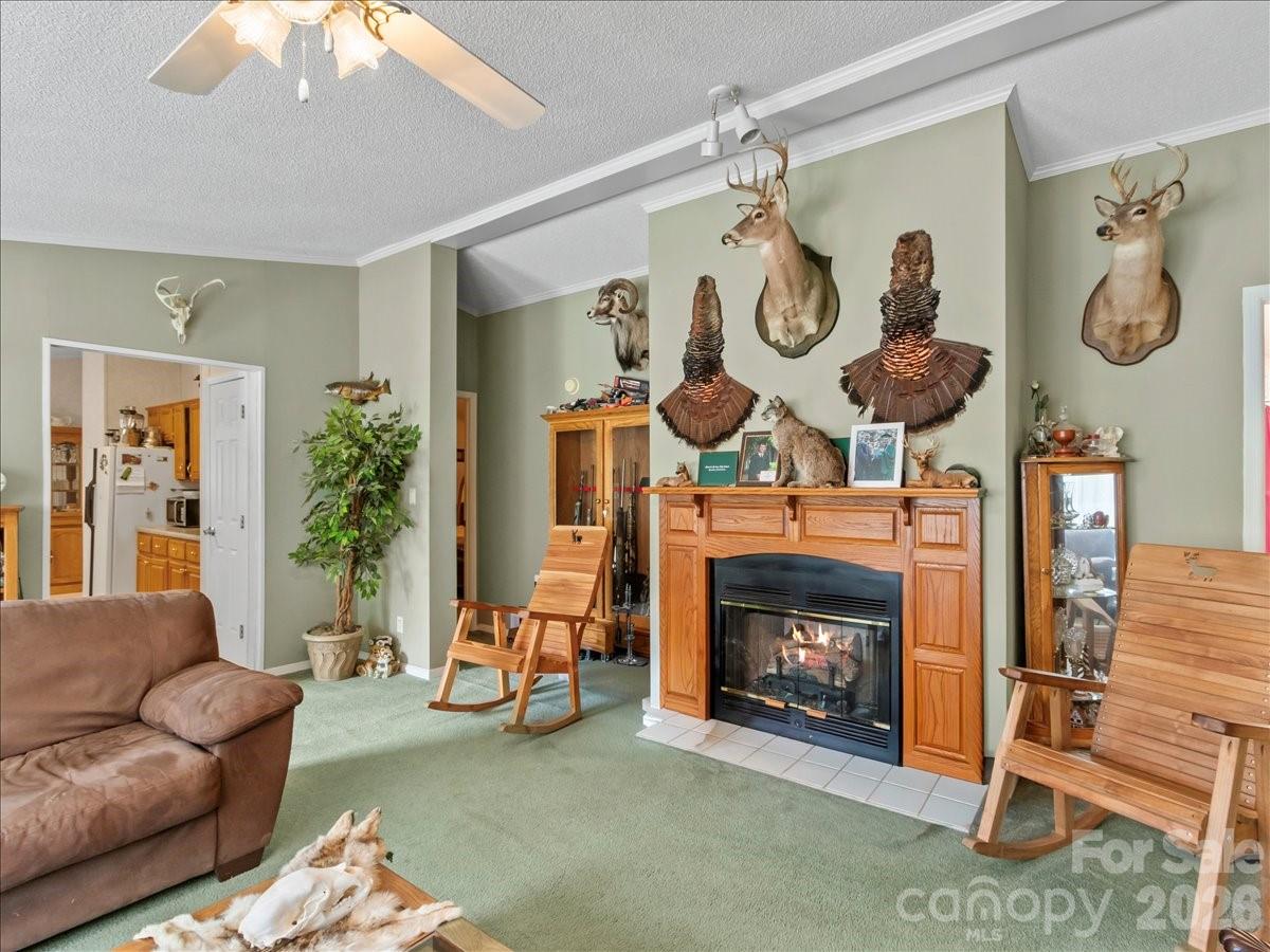 98 Cardinal Lane — Burnsville