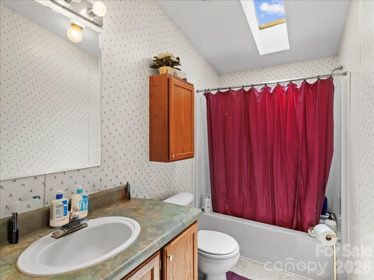 98 Cardinal Lane — Burnsville