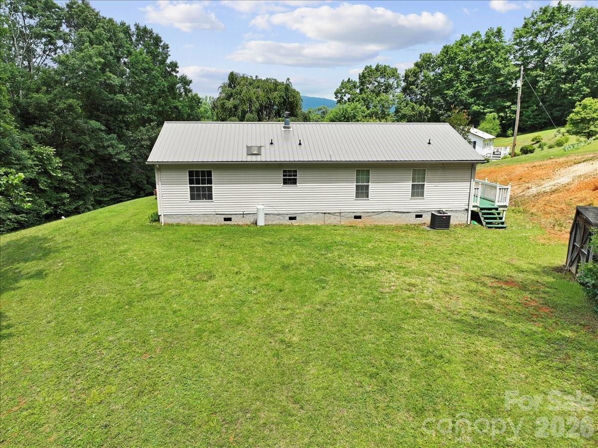 98 Cardinal Lane — Burnsville
