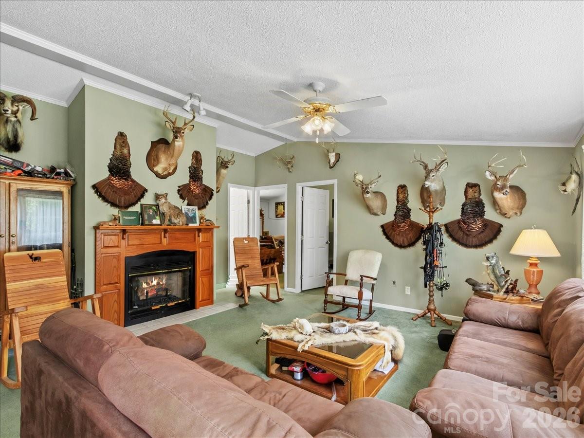 98 Cardinal Lane — Burnsville