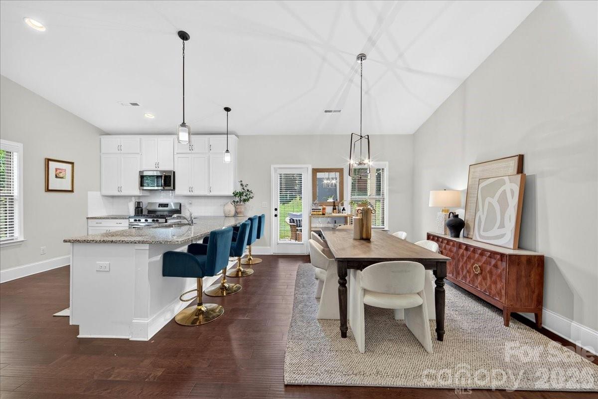 5800 Carmel Road — Charlotte