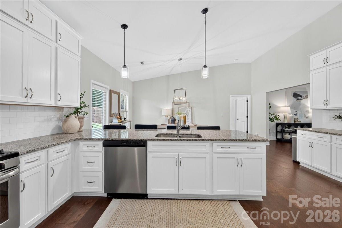 5800 Carmel Road — Charlotte