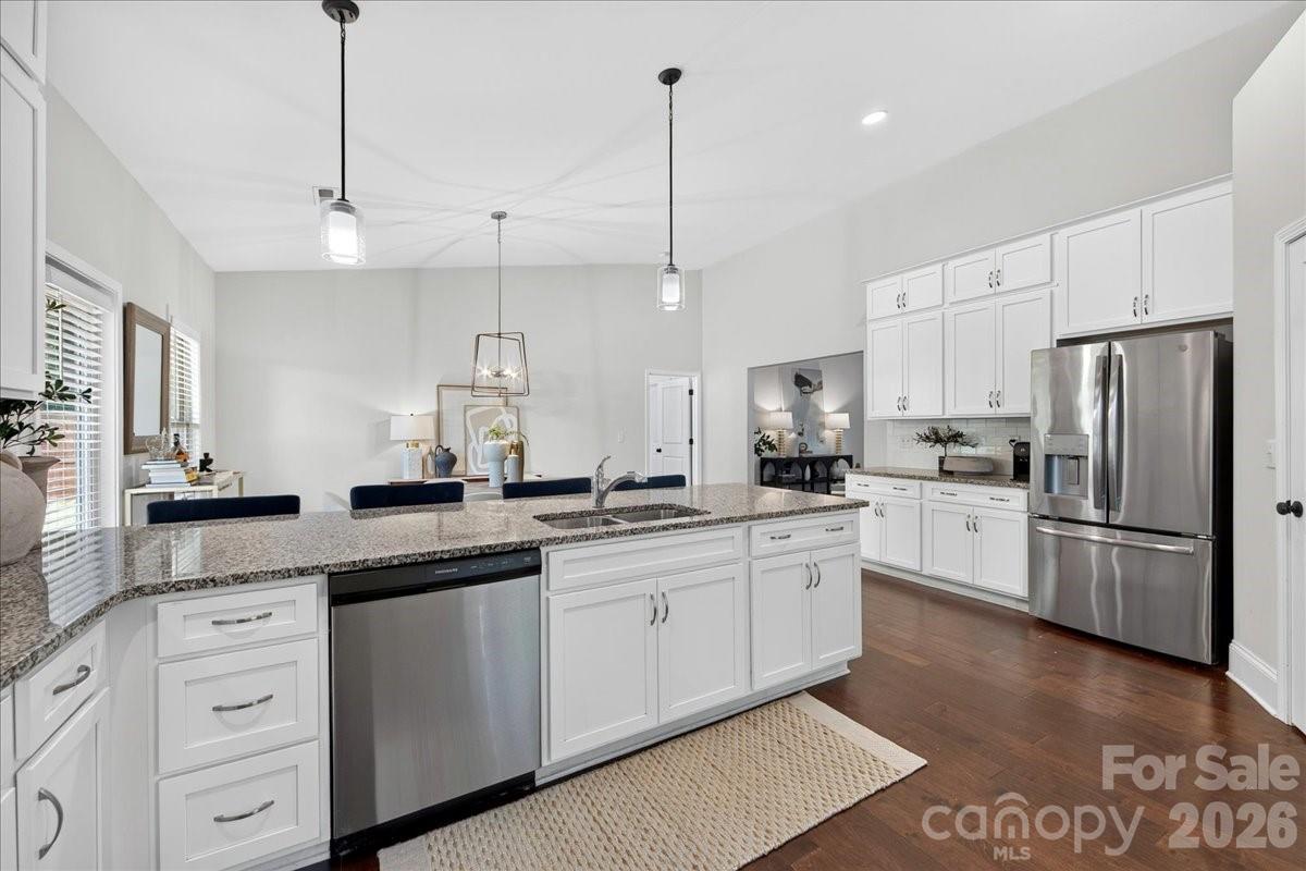 5800 Carmel Road — Charlotte