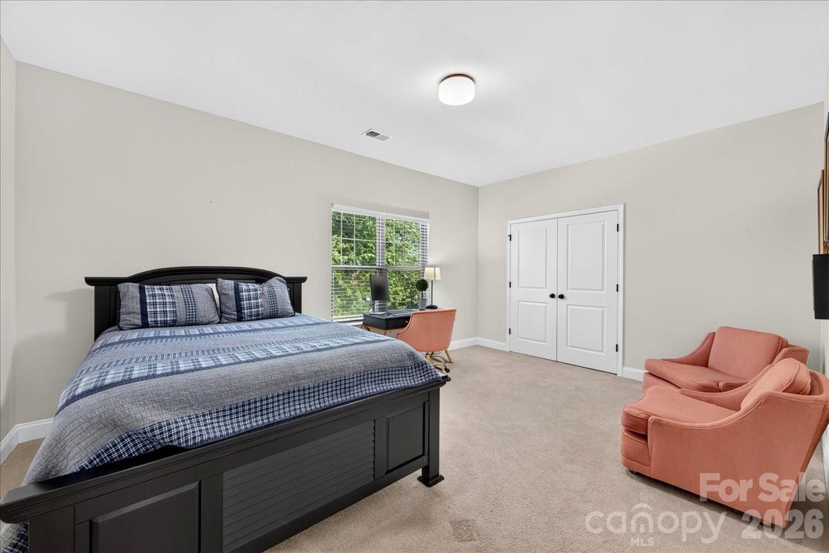 5800 Carmel Road — Charlotte