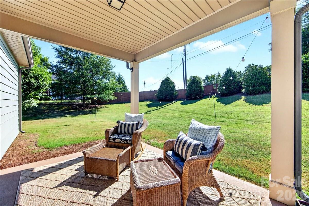 5800 Carmel Road — Charlotte