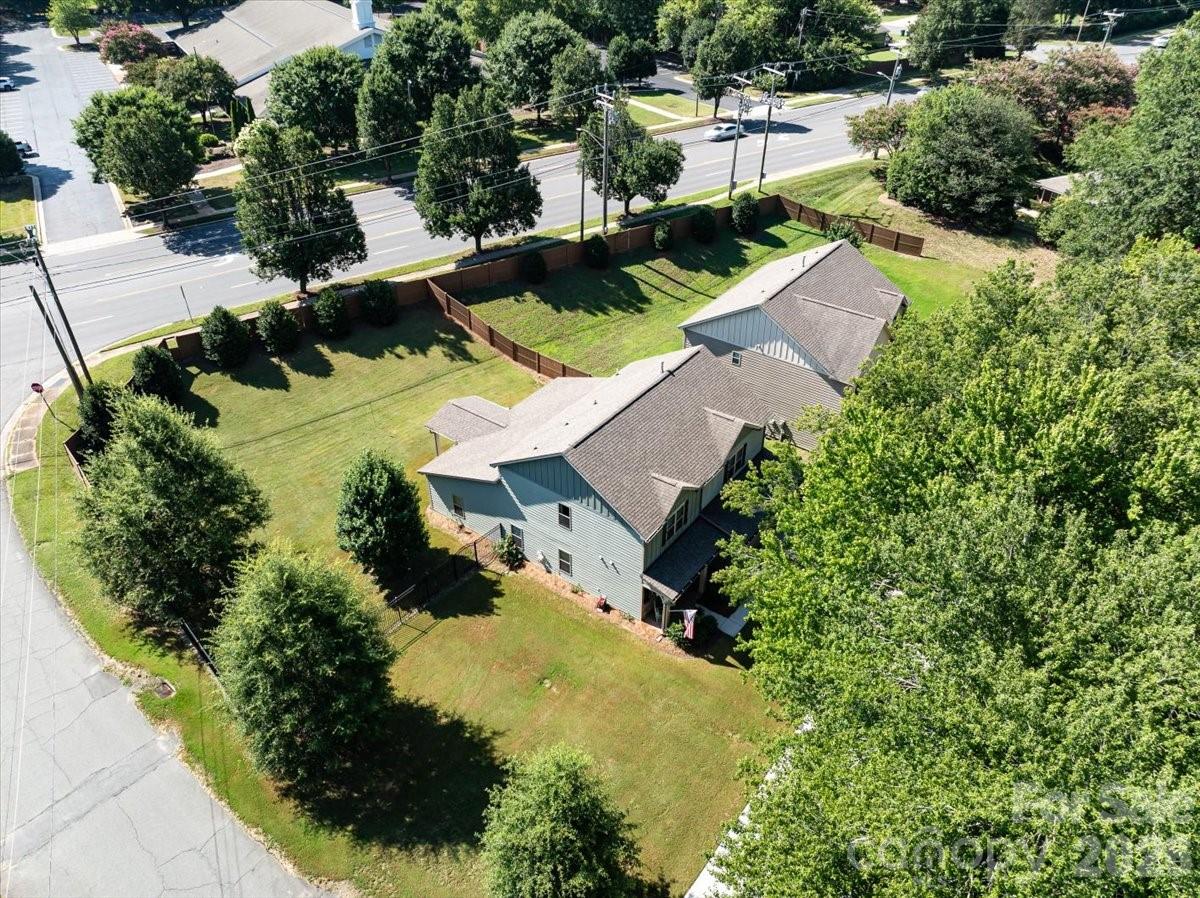 5800 Carmel Road — Charlotte