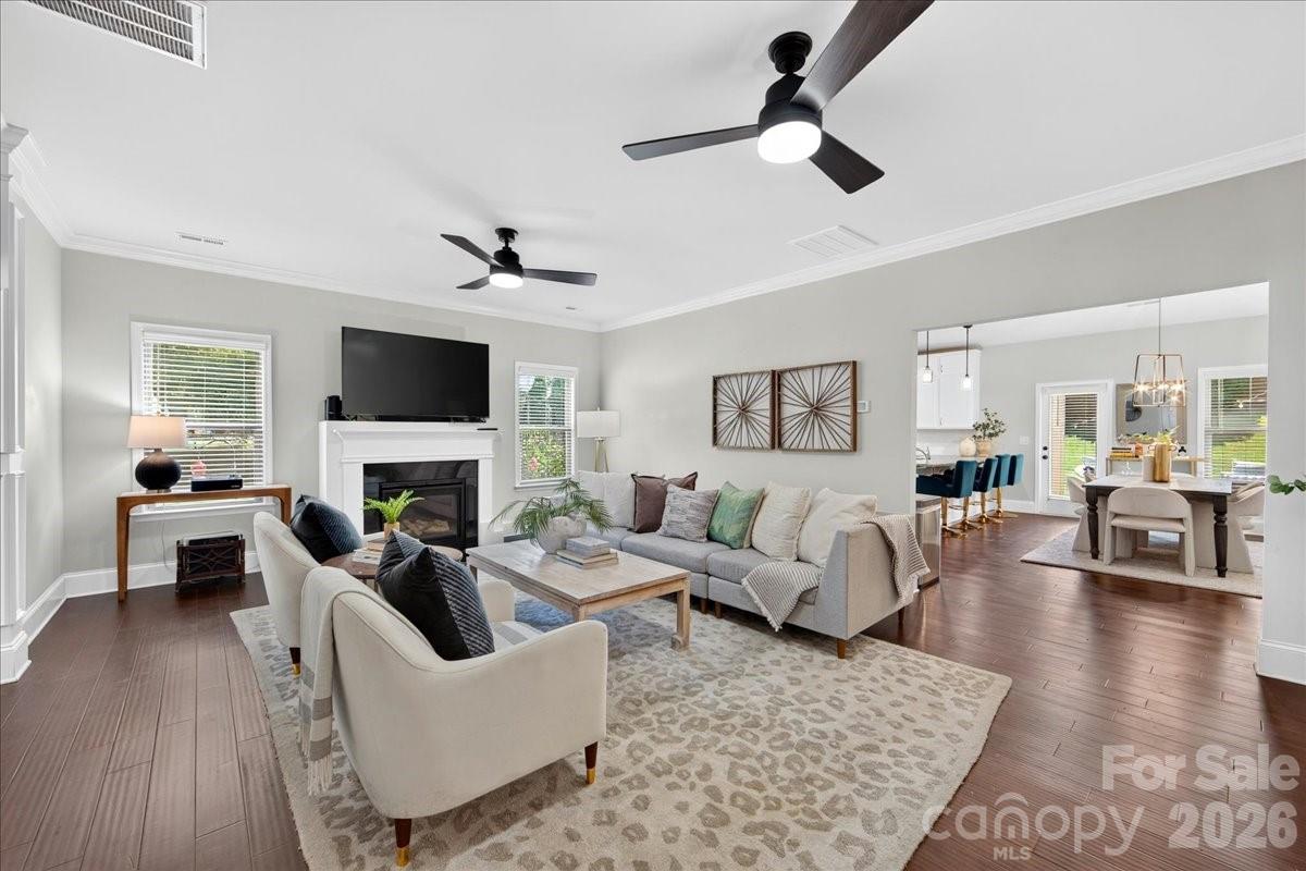 5800 Carmel Road — Charlotte