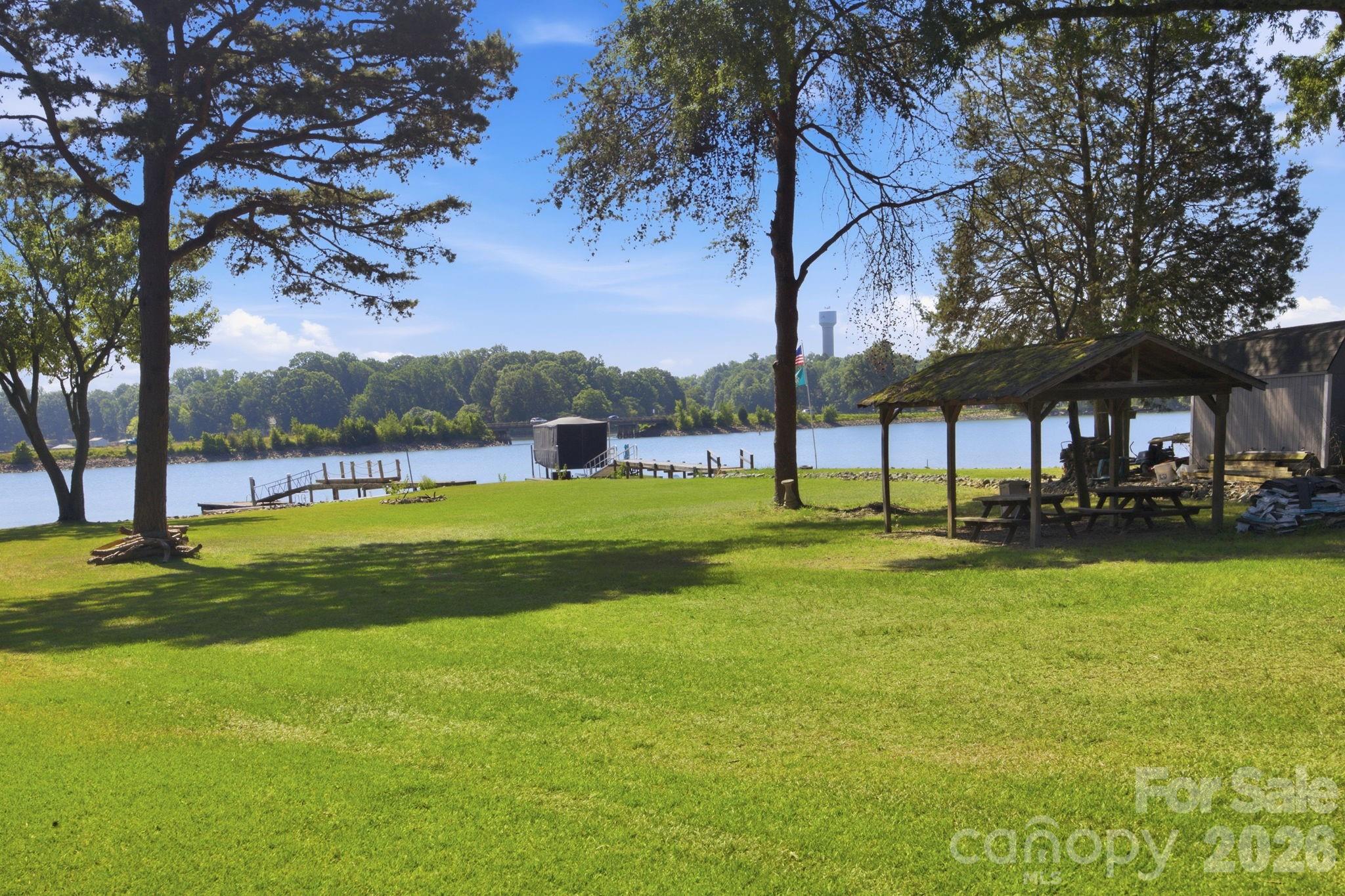 229 Elysian Drive — Mooresville
