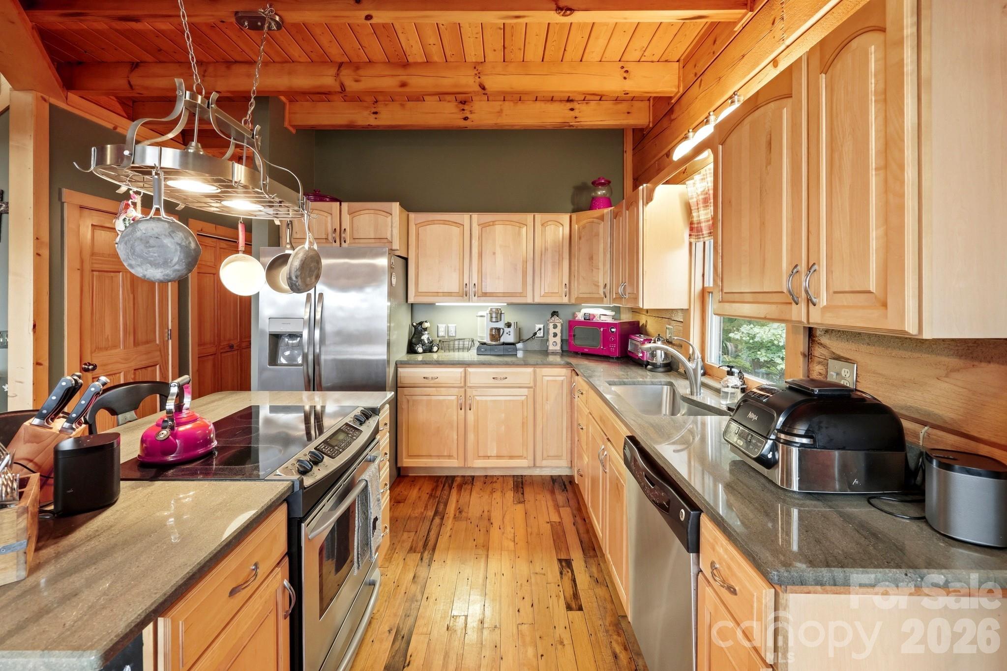 1411 Wolf Pen Road — Old Fort