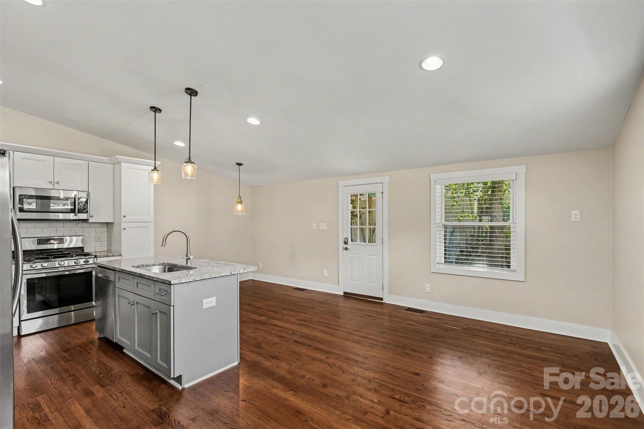 1338 Edgewater Drive — Charlotte