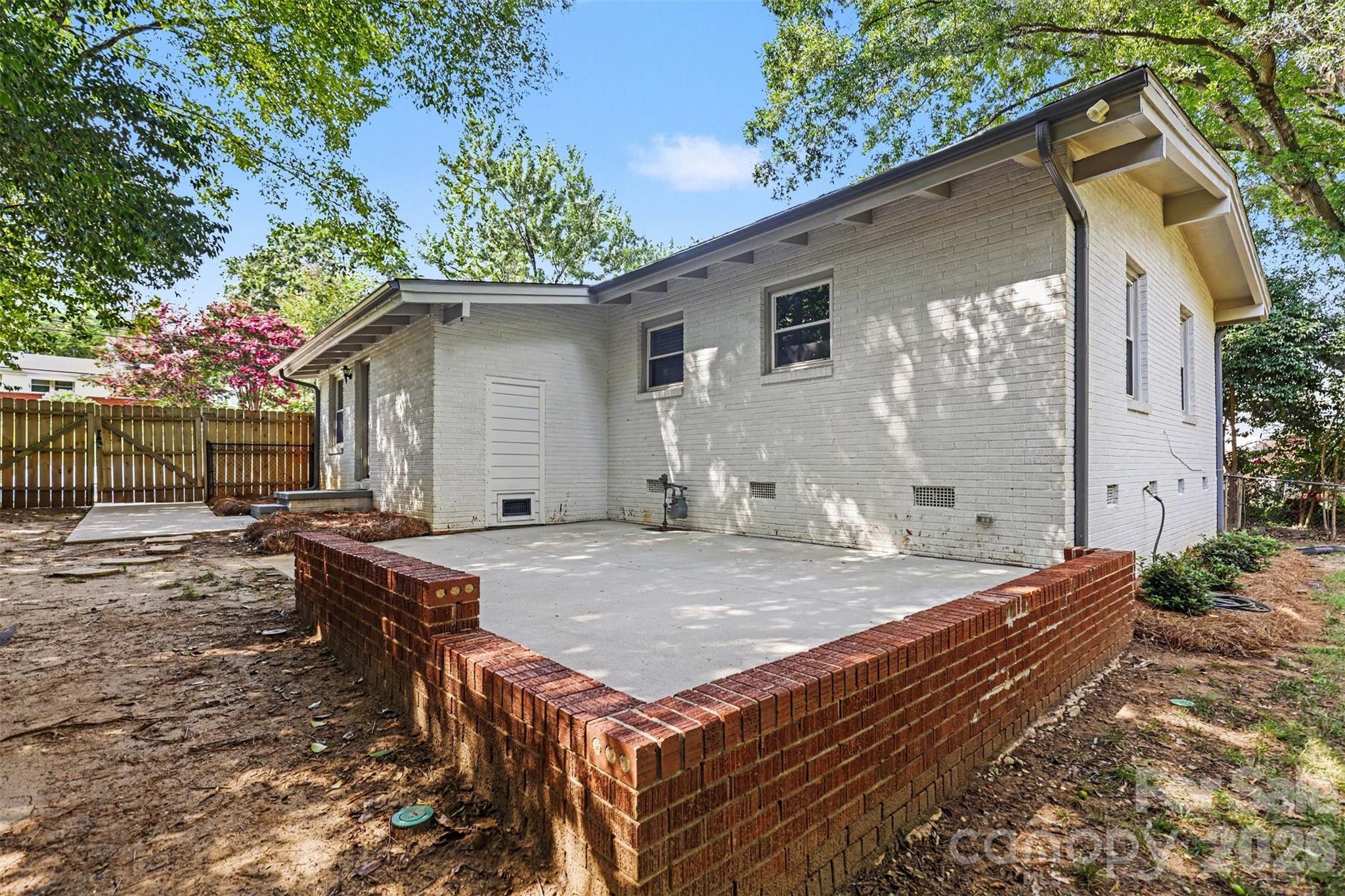 1338 Edgewater Drive — Charlotte