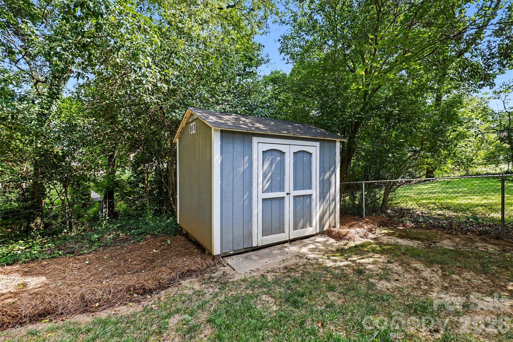 1338 Edgewater Drive — Charlotte