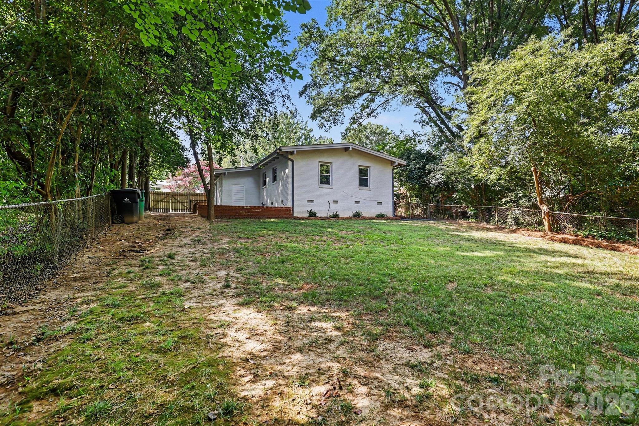 1338 Edgewater Drive — Charlotte