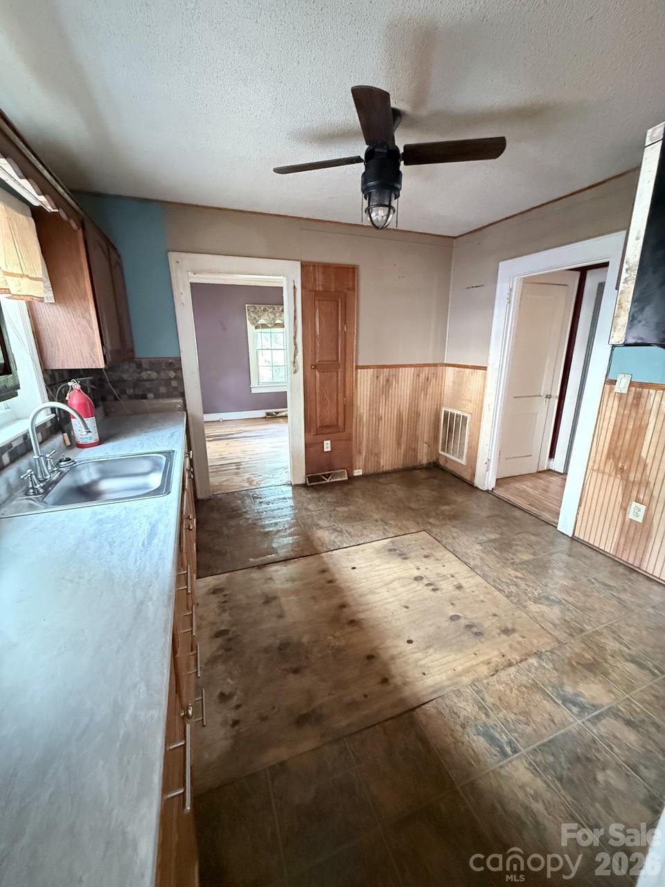 111 S Belvedere Avenue — Gastonia