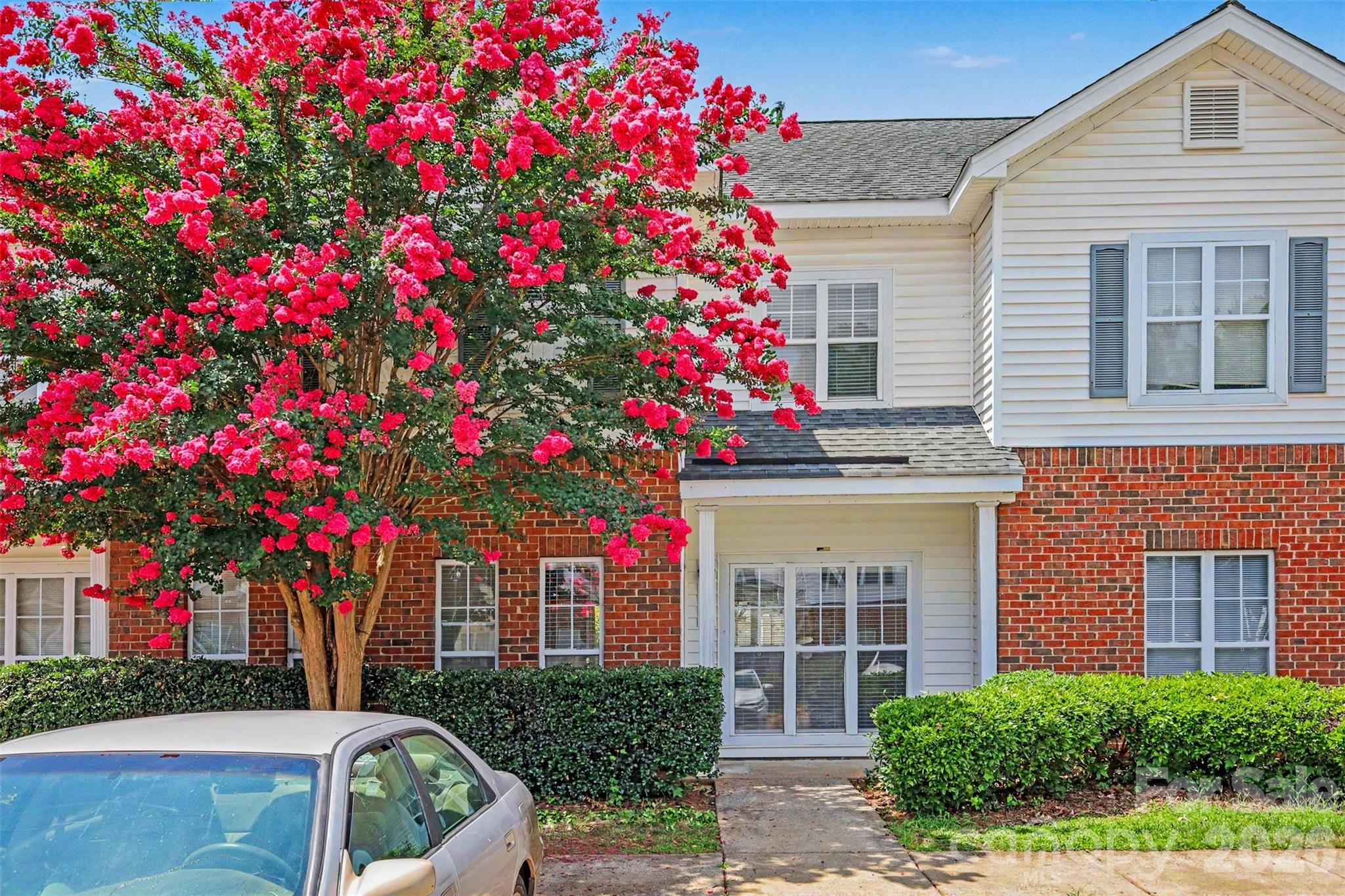 6414 Mallard View Lane — Charlotte