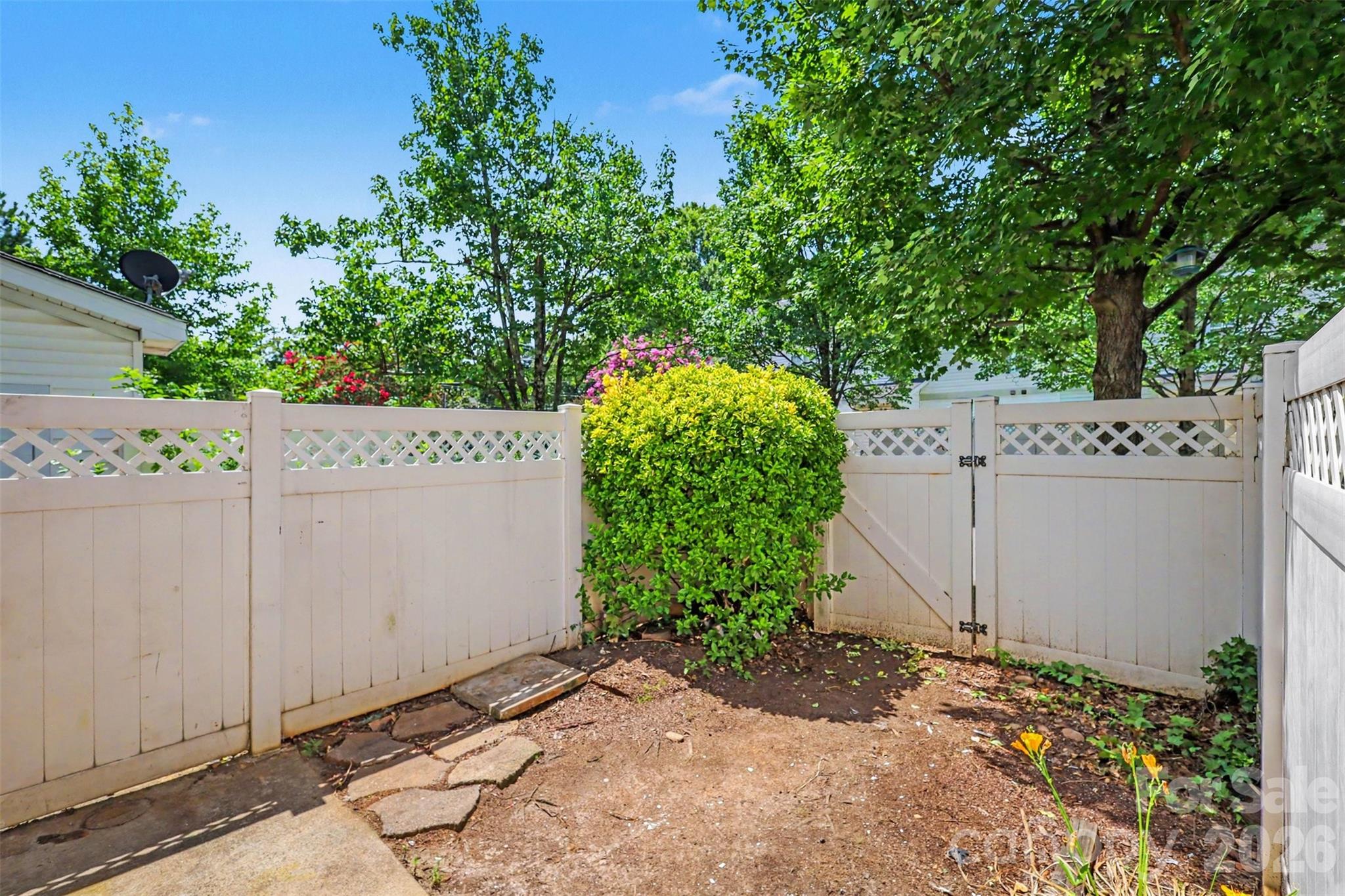 6414 Mallard View Lane — Charlotte