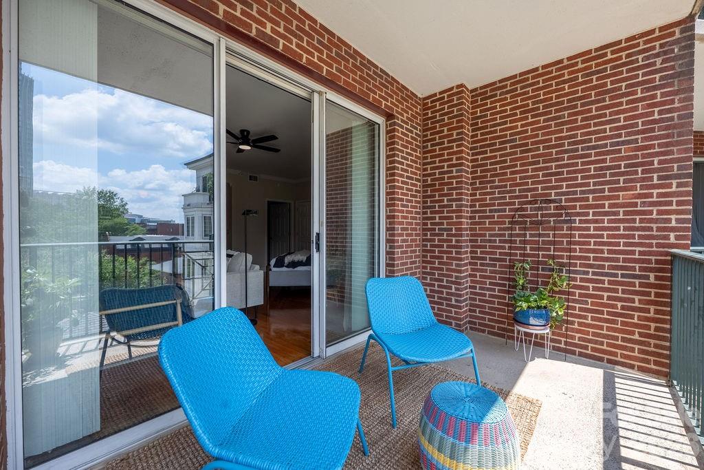300 W 5th Street #446 — Charlotte