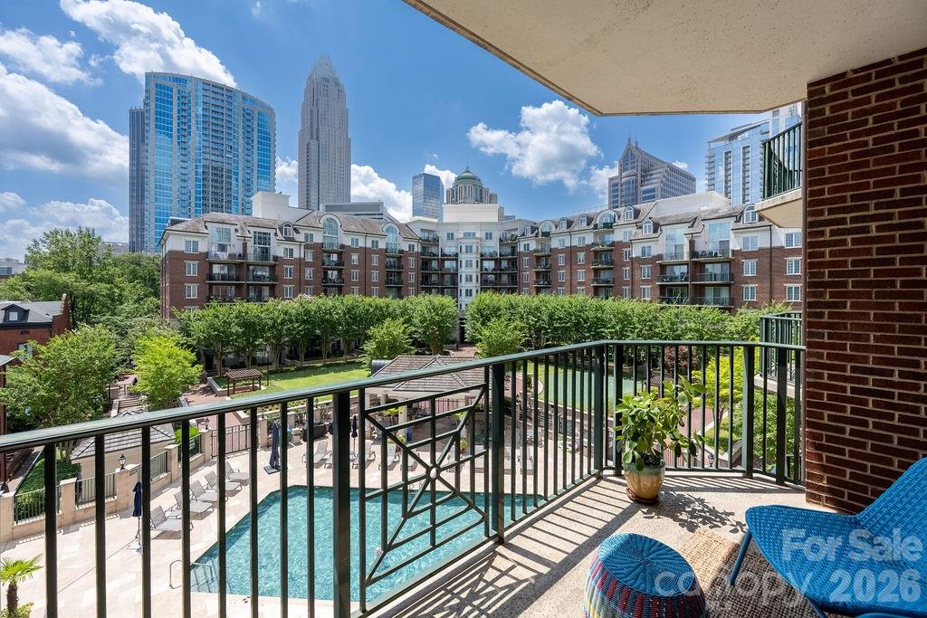 300 W 5th Street #446 — Charlotte