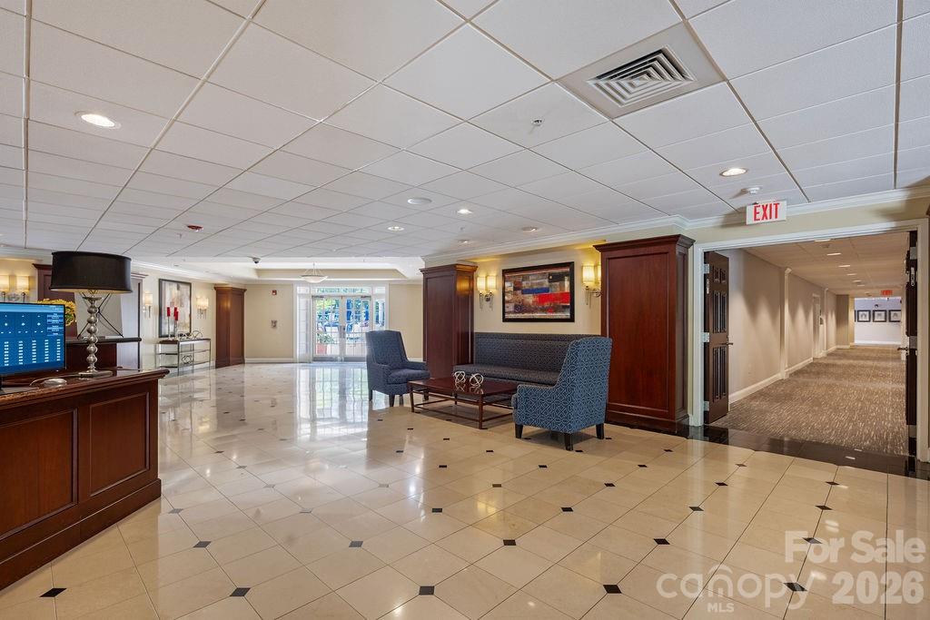 300 W 5th Street #446 — Charlotte