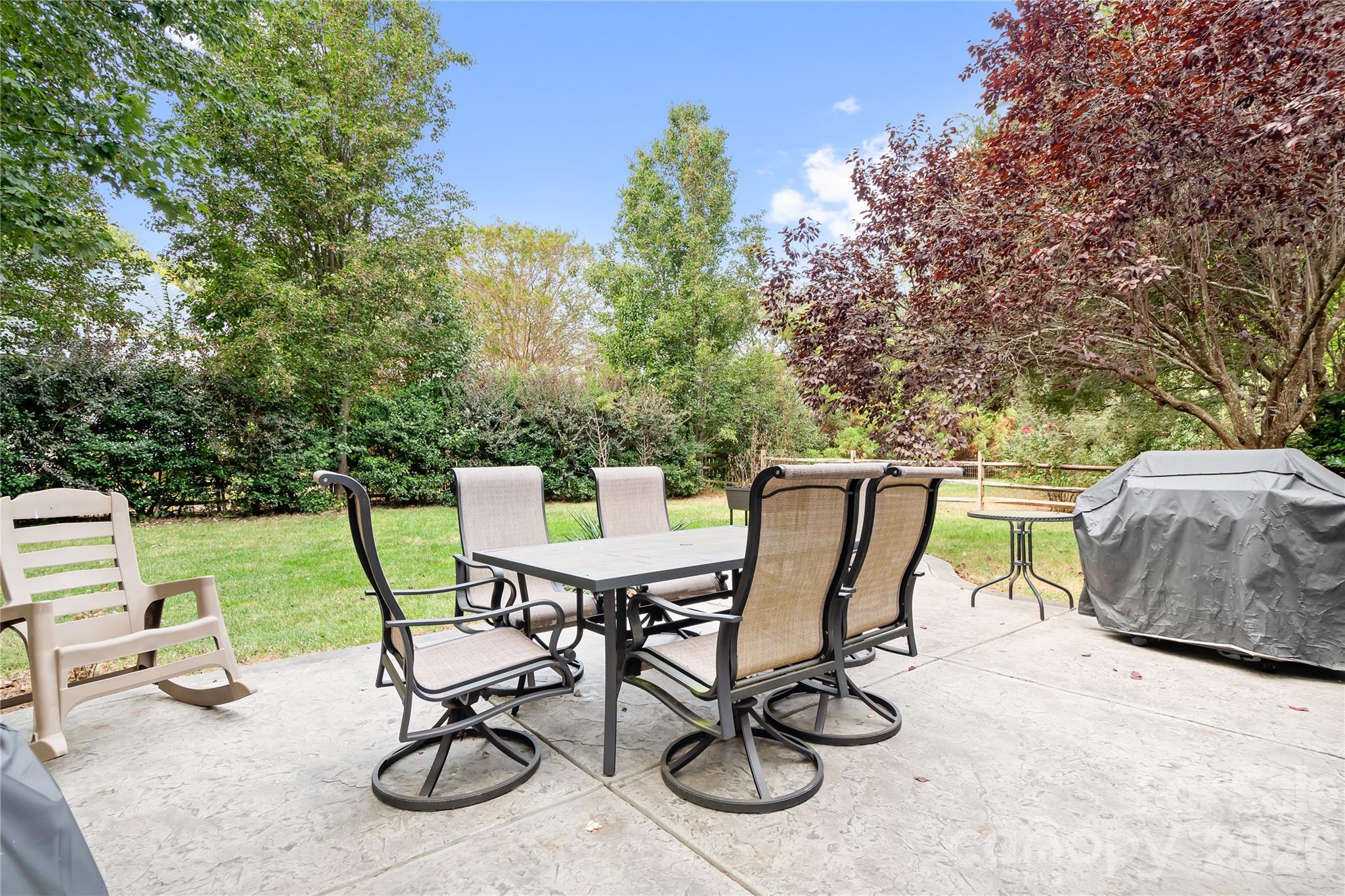 9407 Willow Tree Lane — Charlotte
