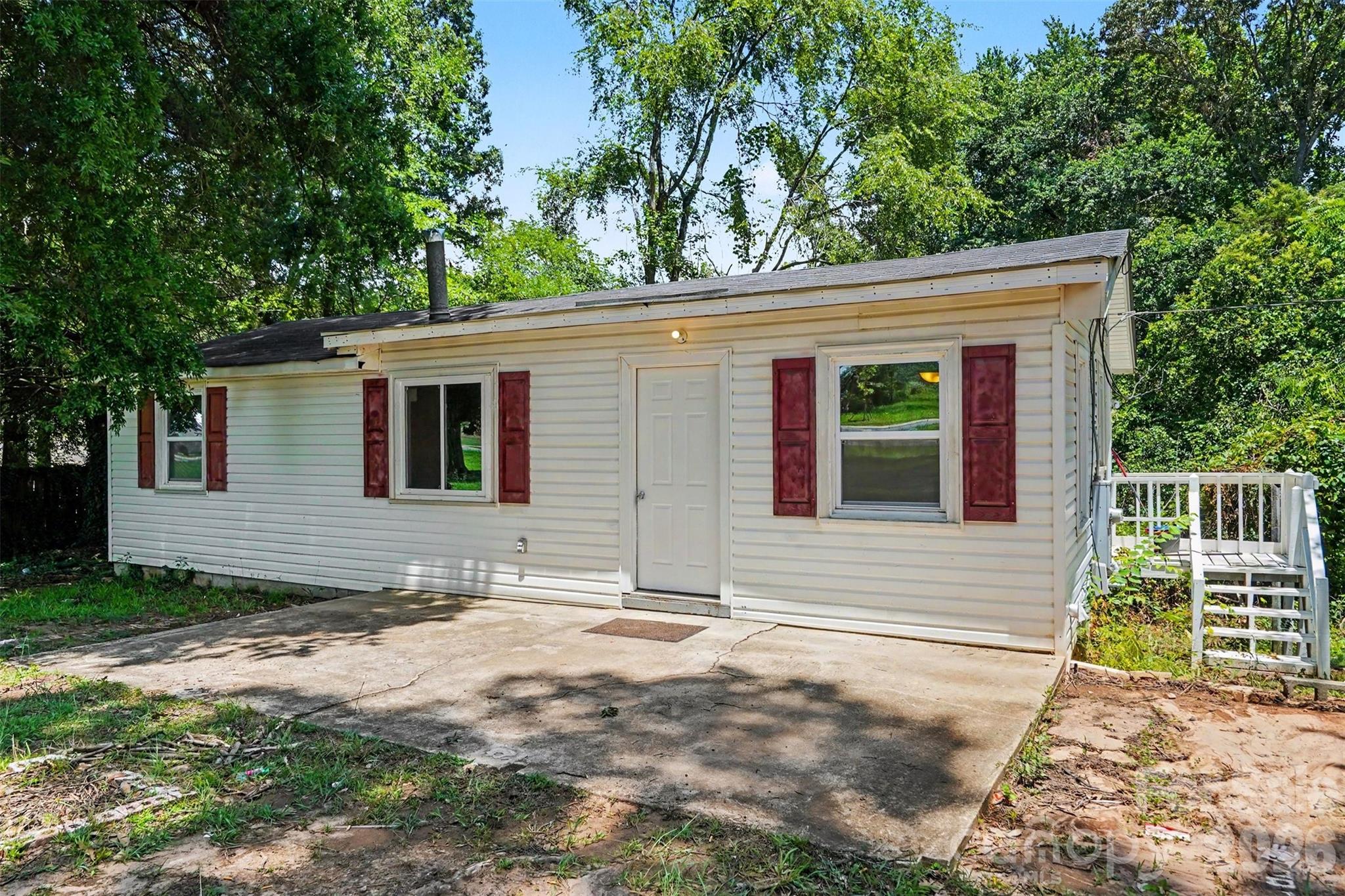 8232 Starnes Randall Road — Charlotte