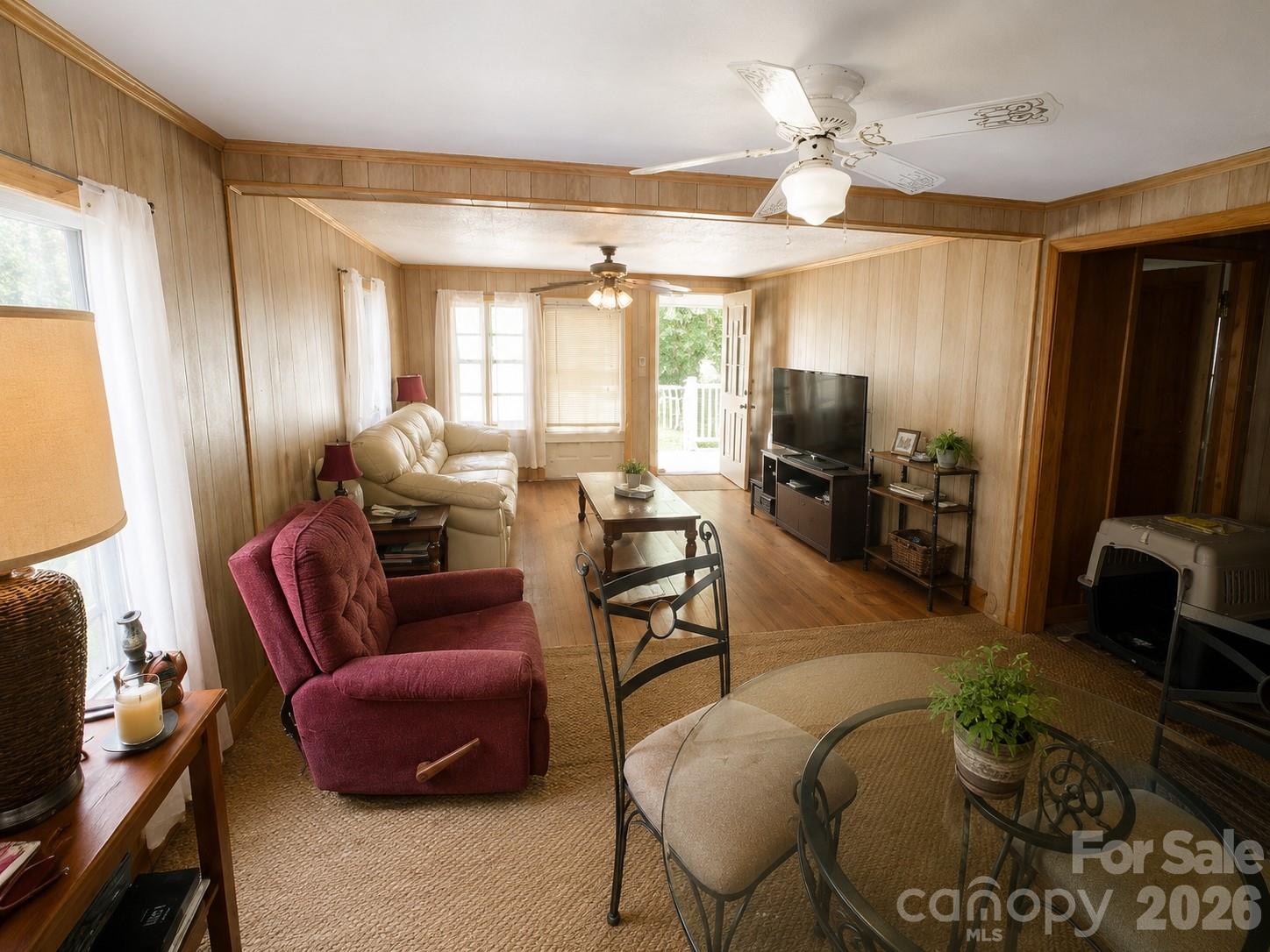 312 S Miller Avenue — Statesville