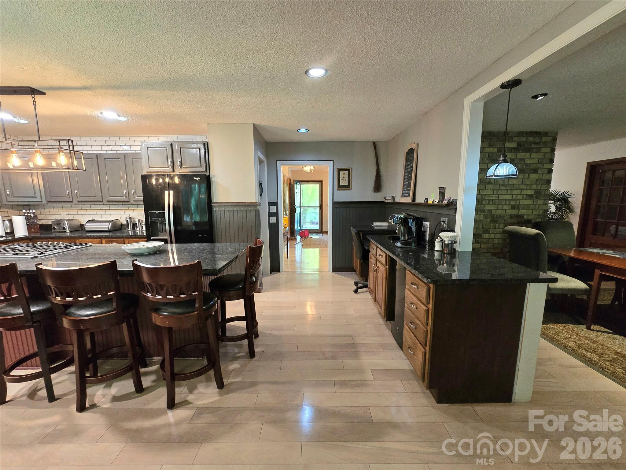 18 Rollingwood Road — Asheville