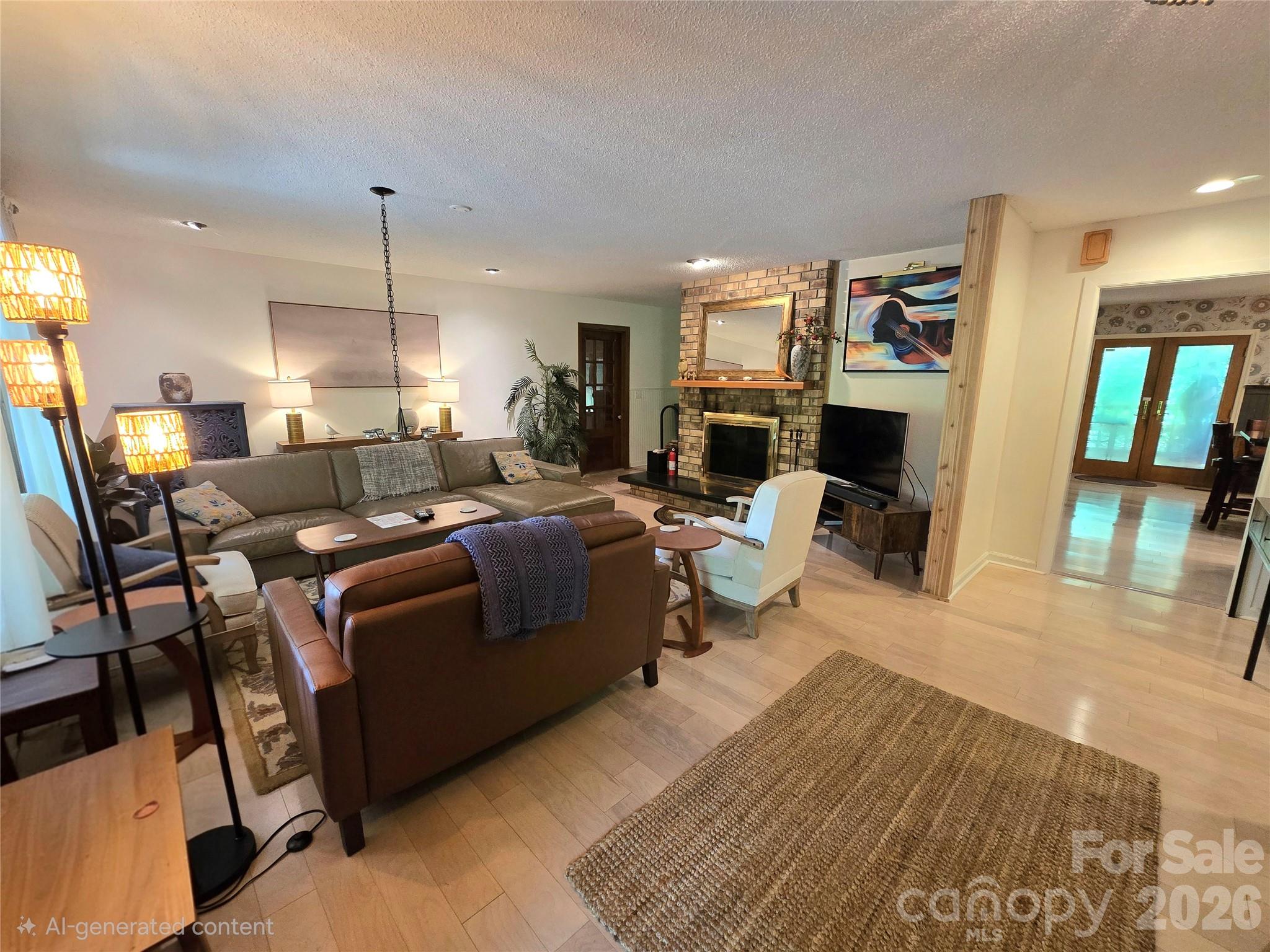 18 Rollingwood Road — Asheville