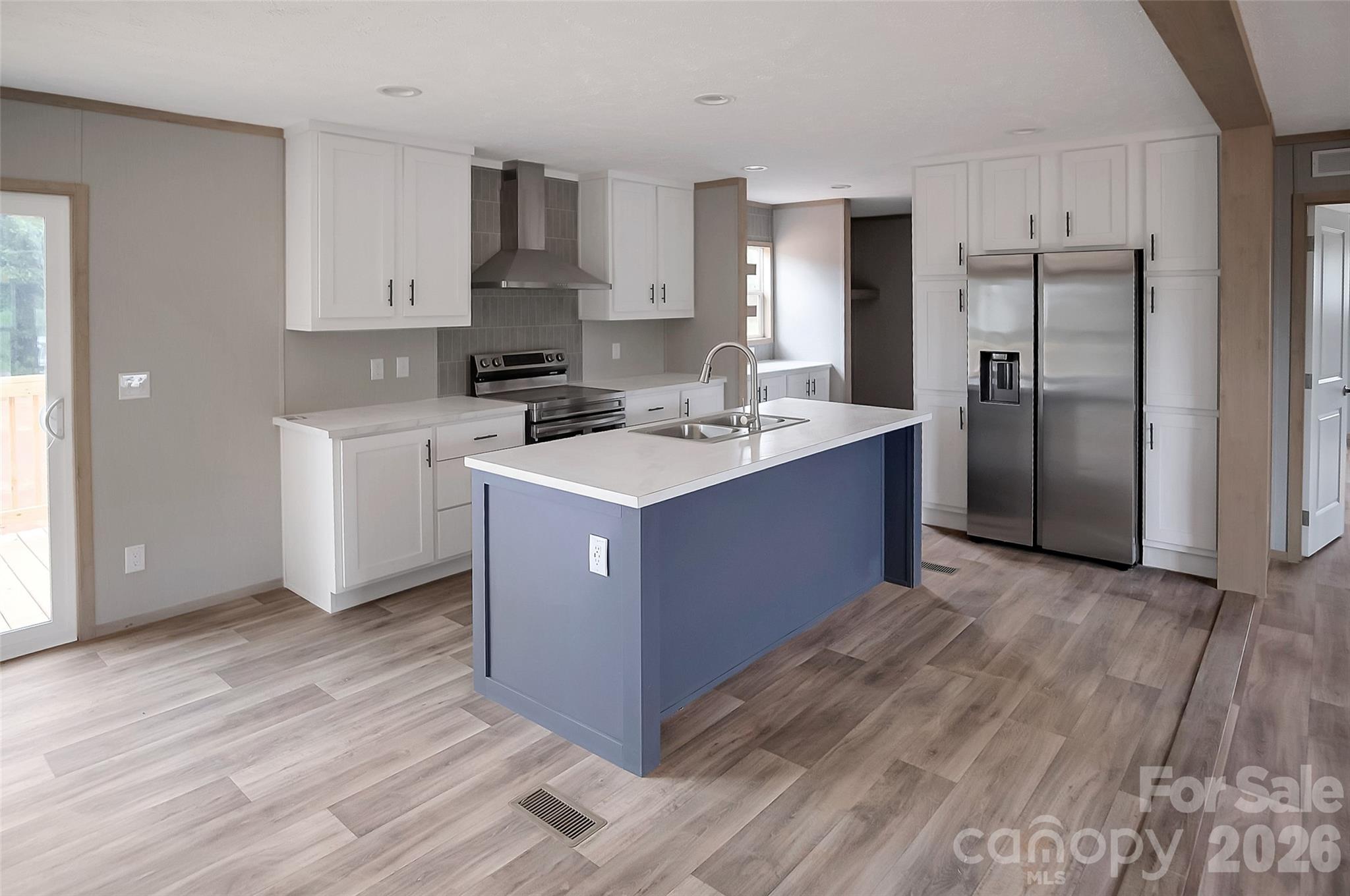 803 Eagle View Lane — Lawndale
