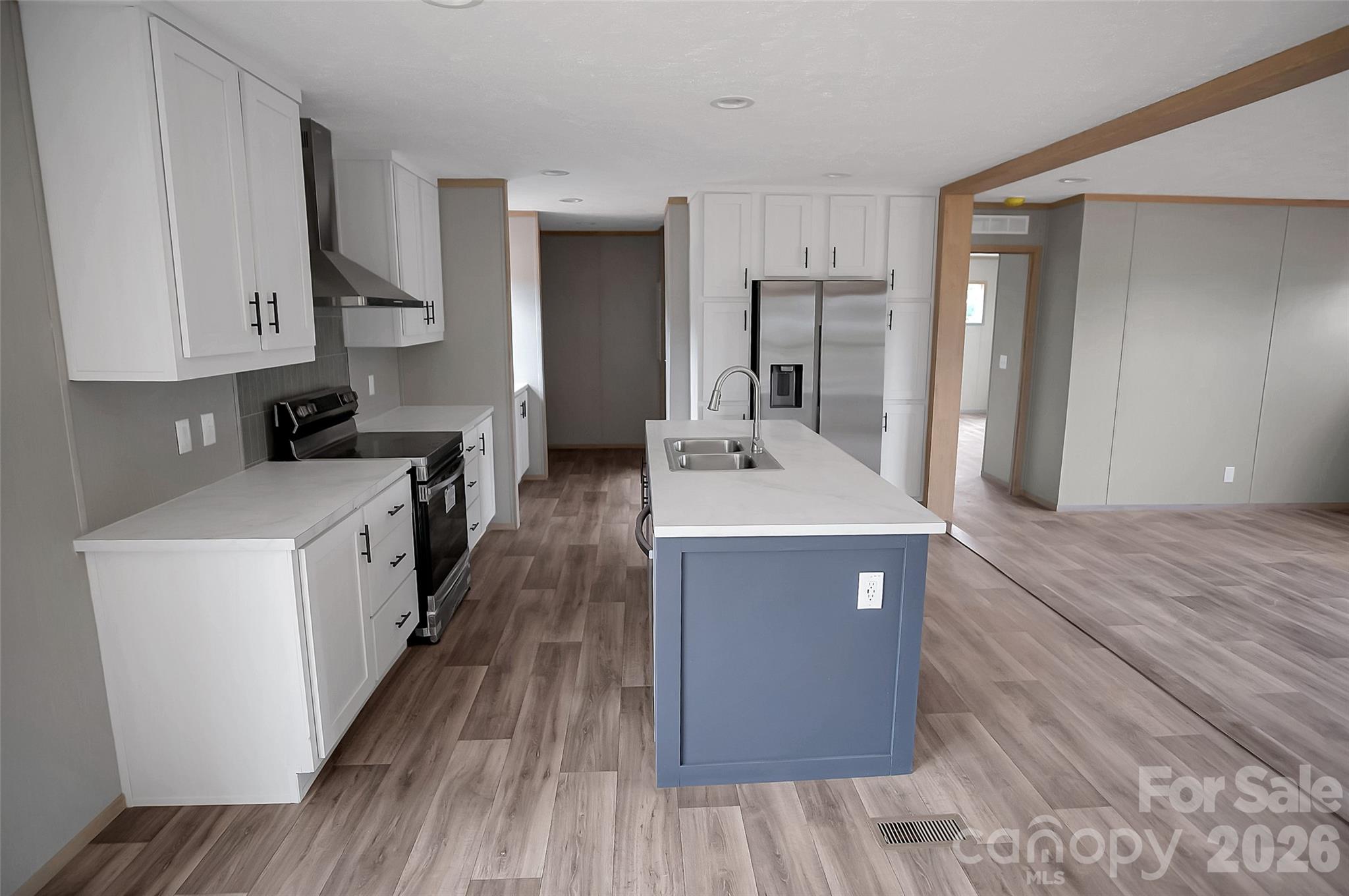 803 Eagle View Lane — Lawndale