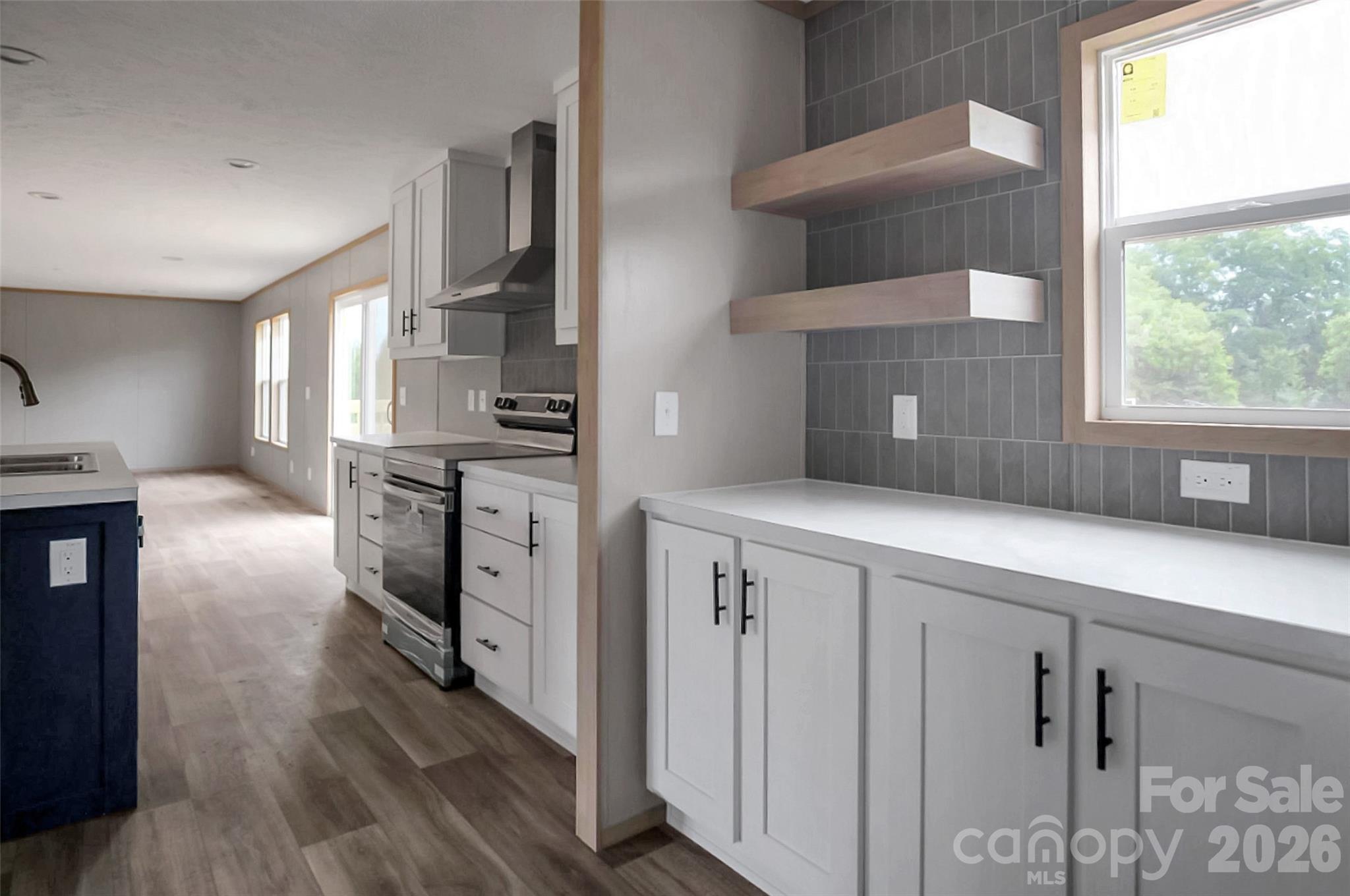 803 Eagle View Lane — Lawndale