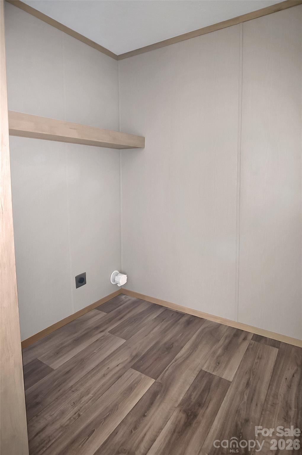 803 Eagle View Lane — Lawndale