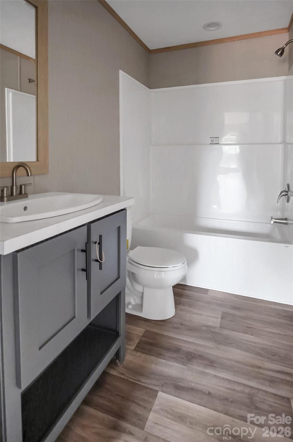 803 Eagle View Lane — Lawndale