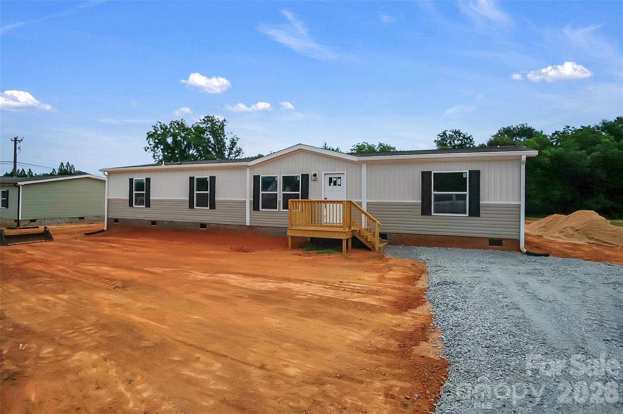 803 Eagle View Lane — Lawndale