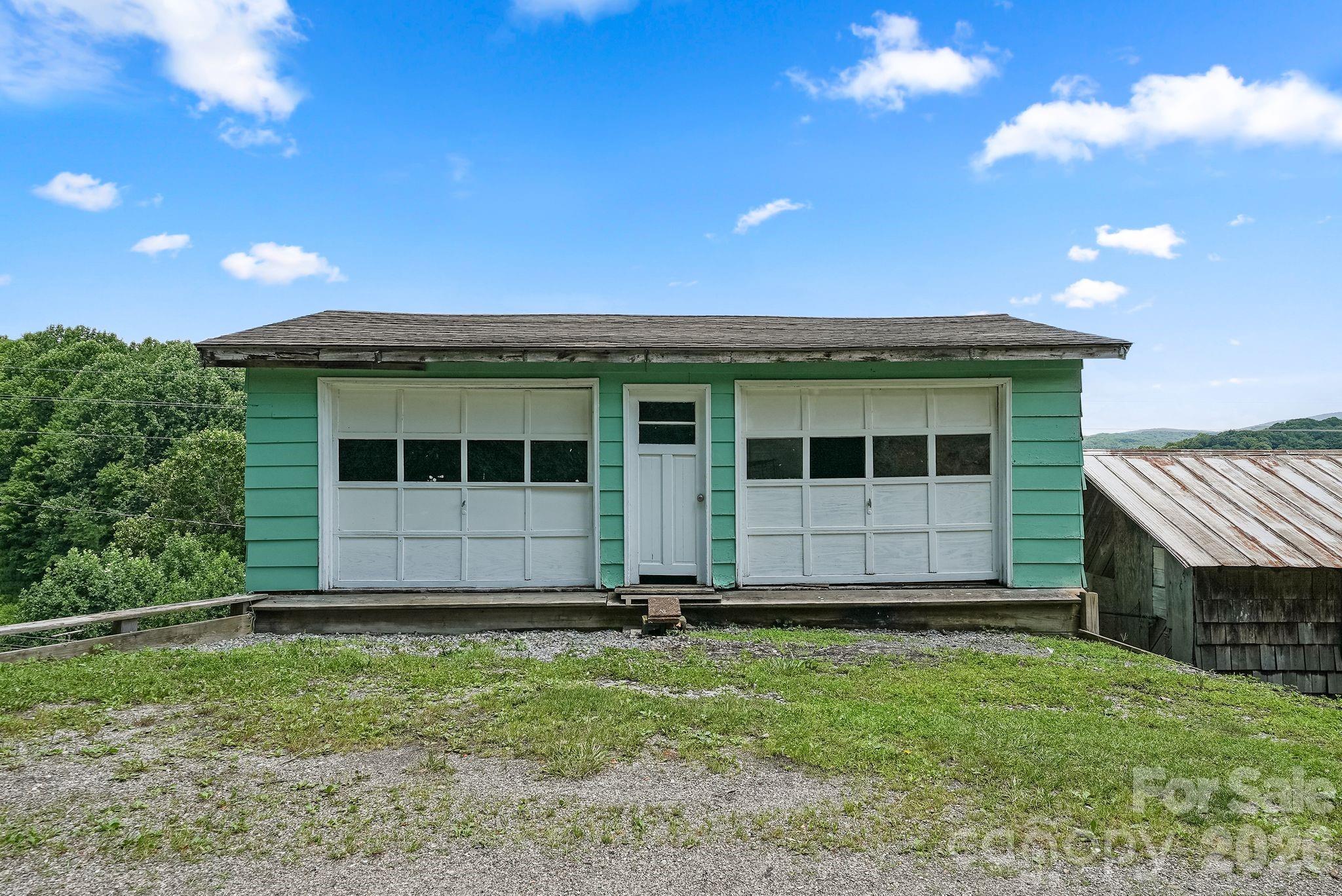 244 Flat Springs Road — Elk Park