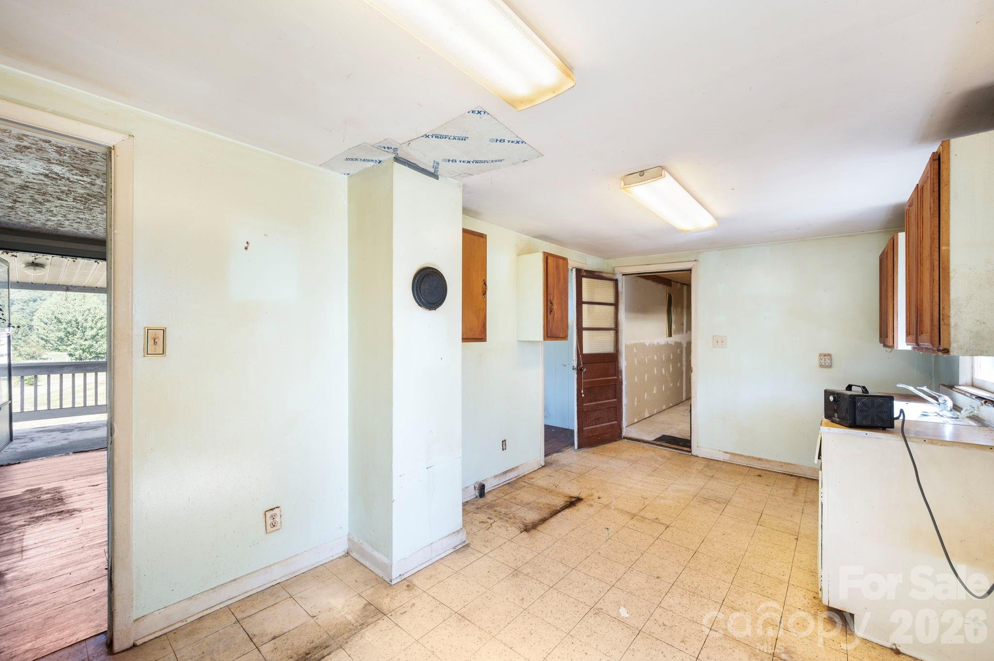 86 Sterling Drive — Mills River