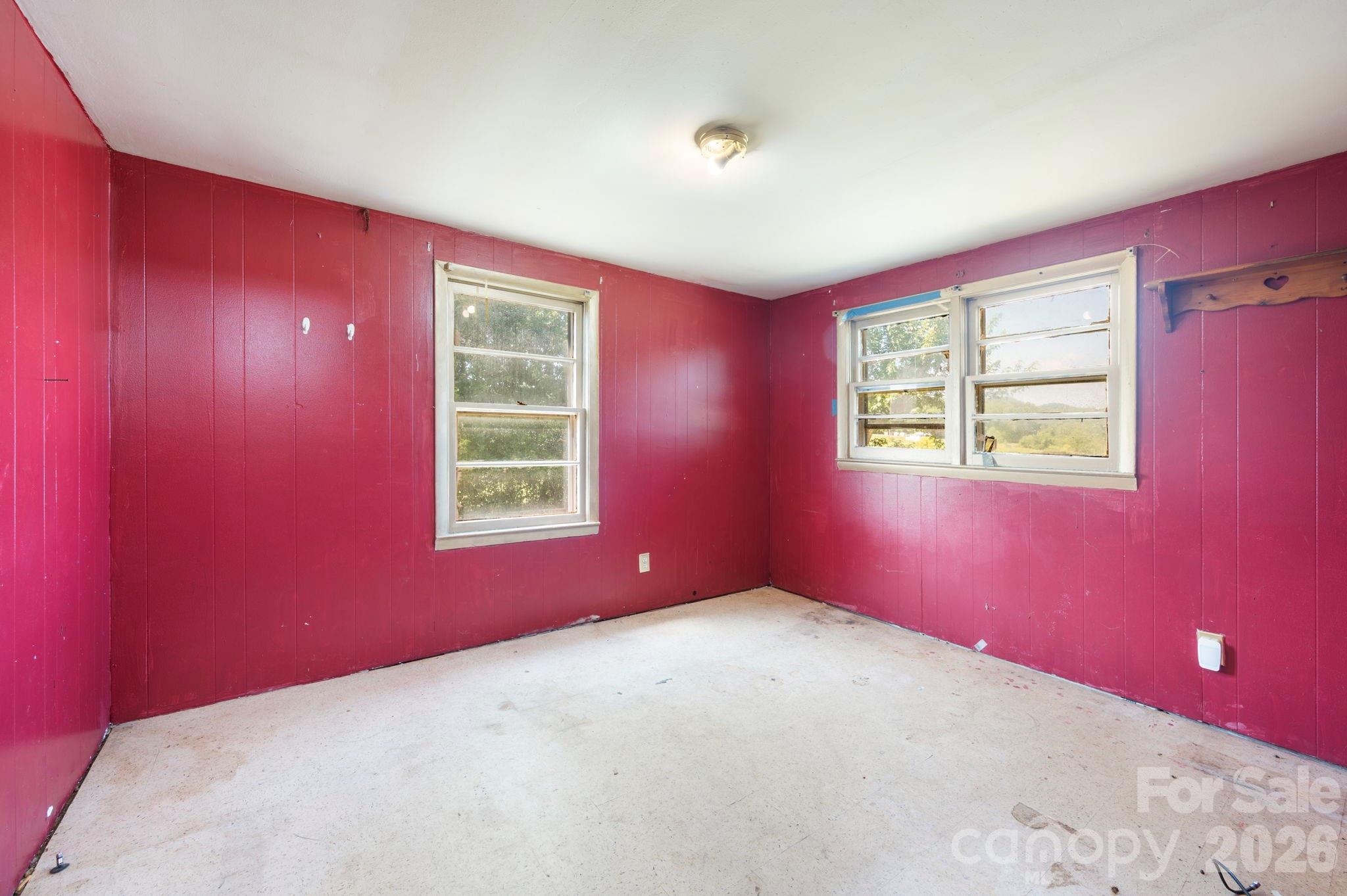 86 Sterling Drive — Mills River