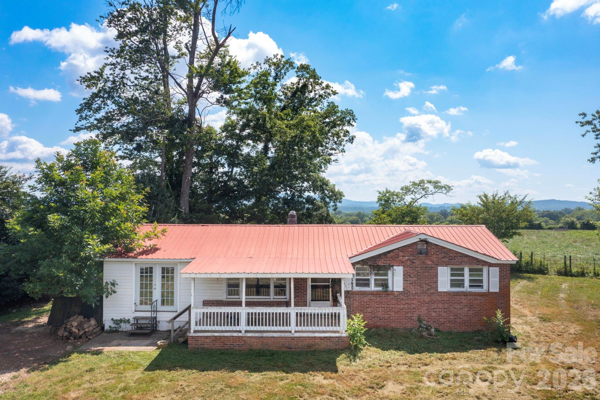86 Sterling Drive — Mills River