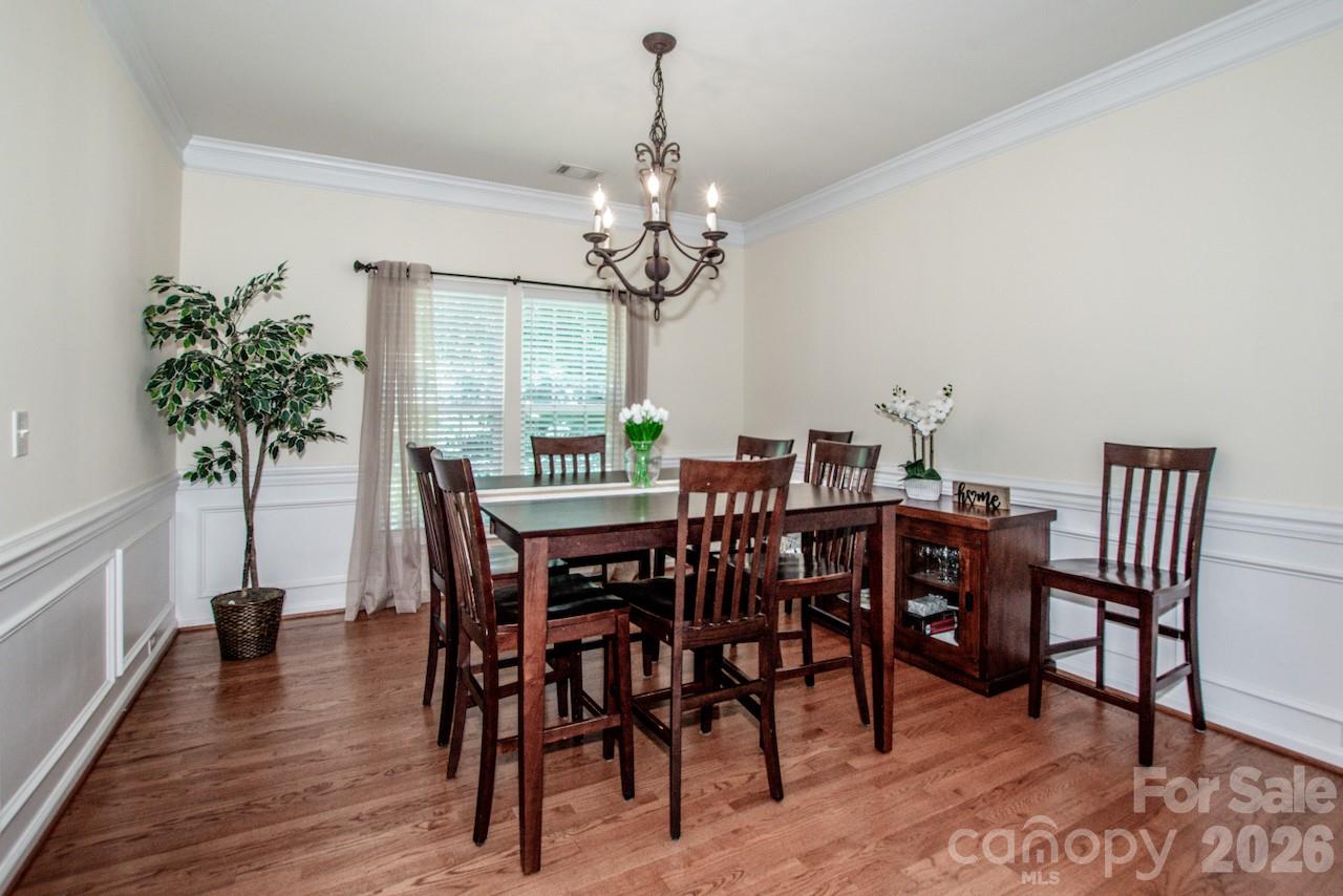 121 Crimson Orchard Drive — Mooresville