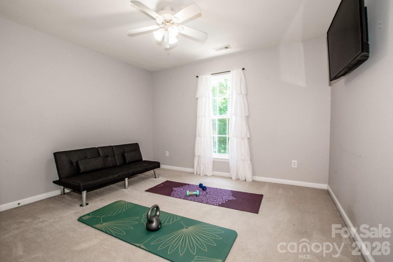 121 Crimson Orchard Drive — Mooresville
