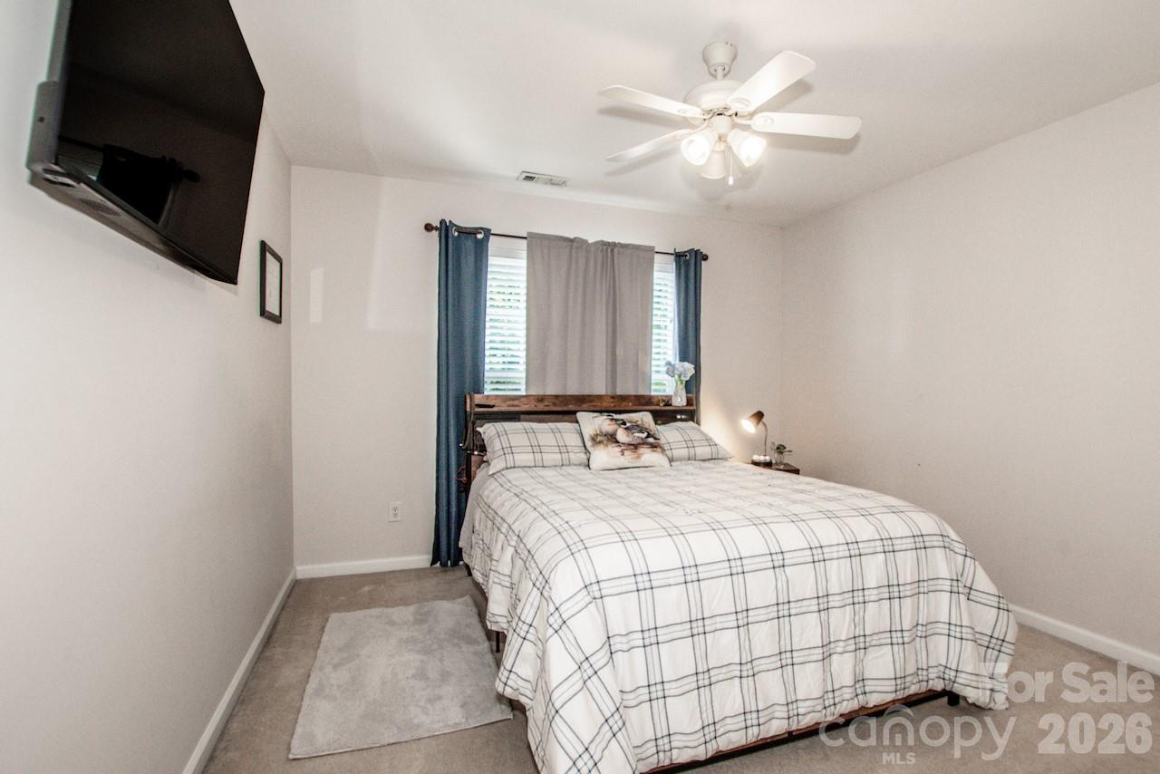 121 Crimson Orchard Drive — Mooresville