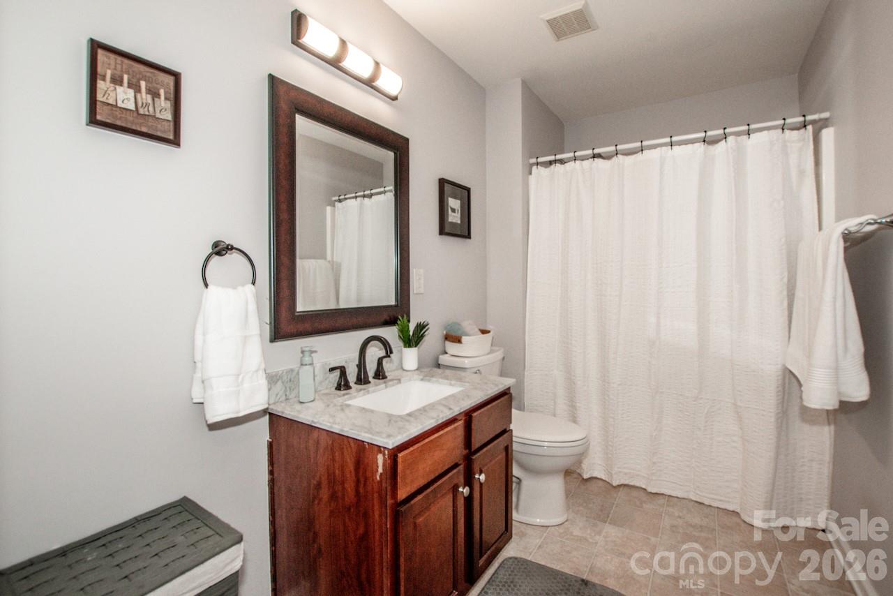 121 Crimson Orchard Drive — Mooresville
