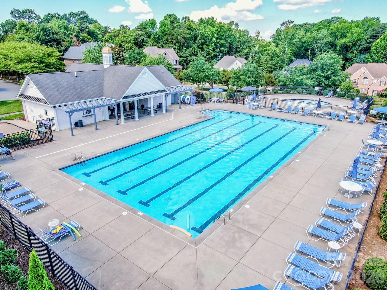 121 Crimson Orchard Drive — Mooresville