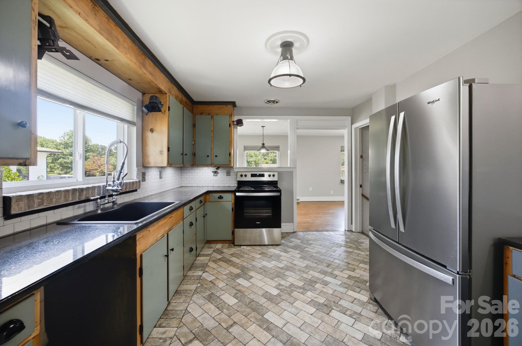3800 Arvin Drive — Charlotte