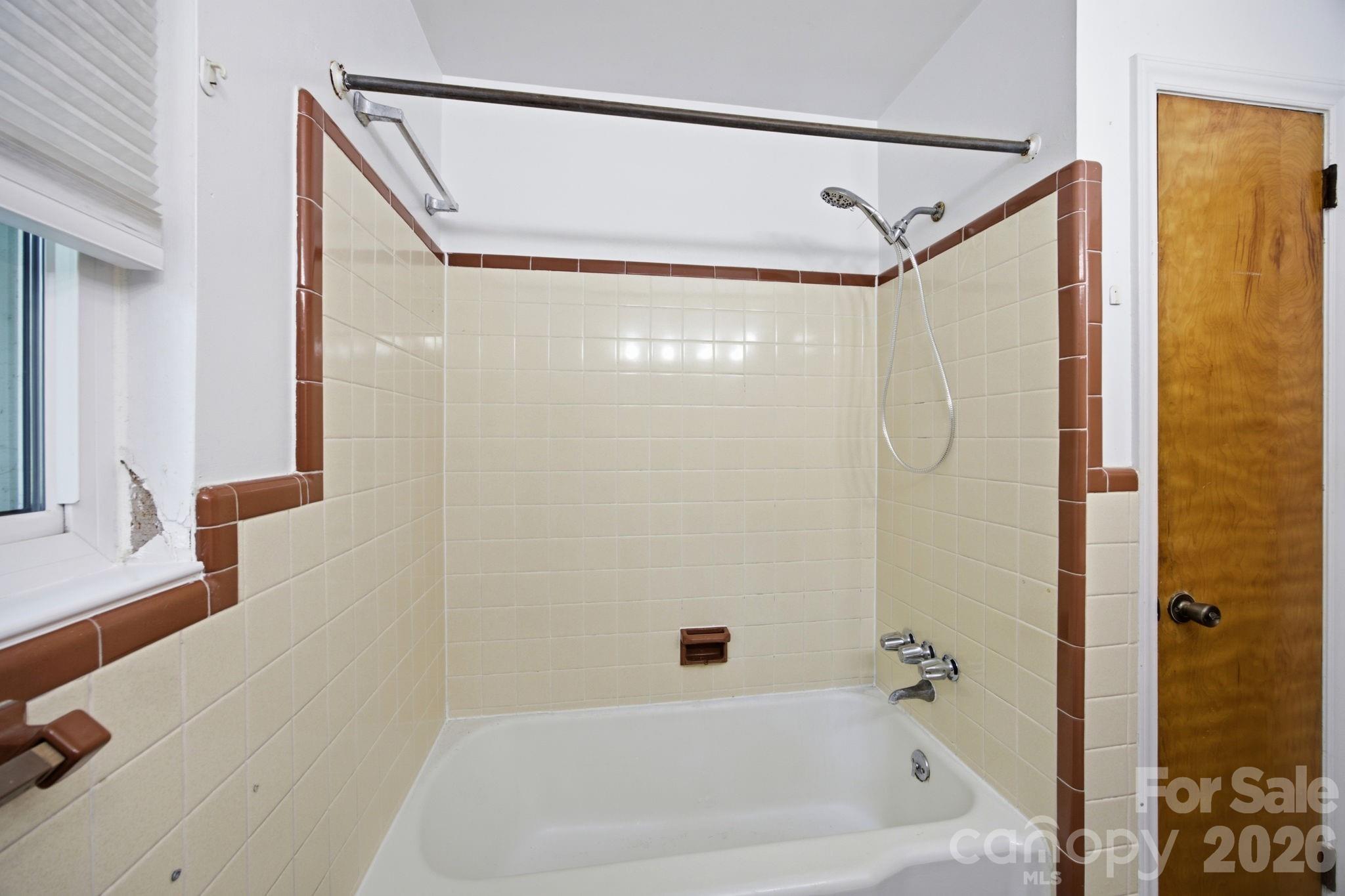 3800 Arvin Drive — Charlotte