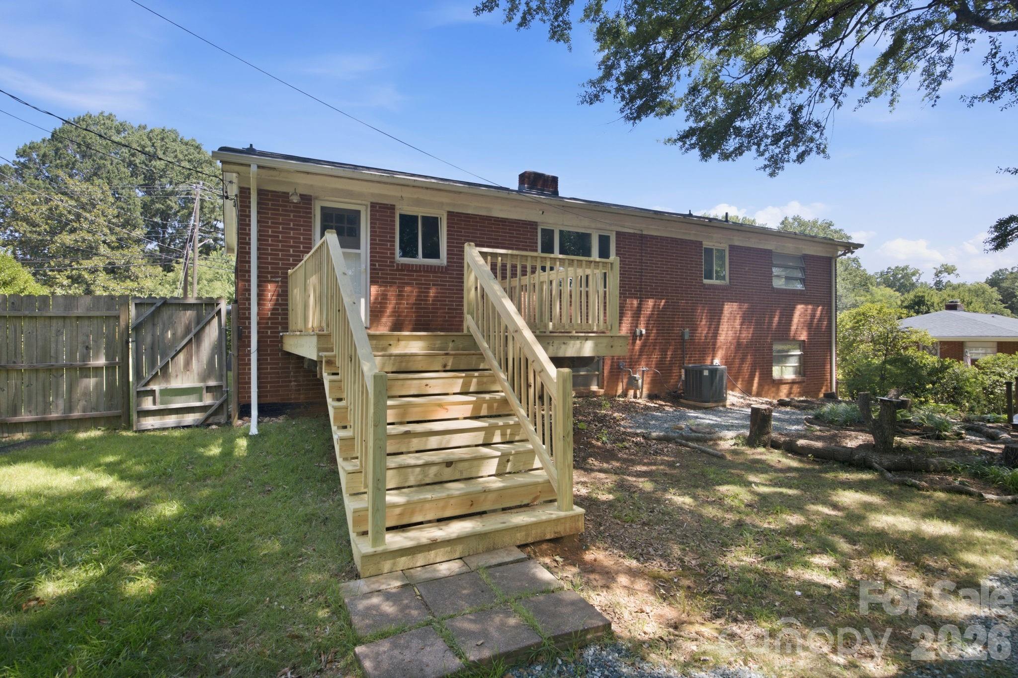 3800 Arvin Drive — Charlotte