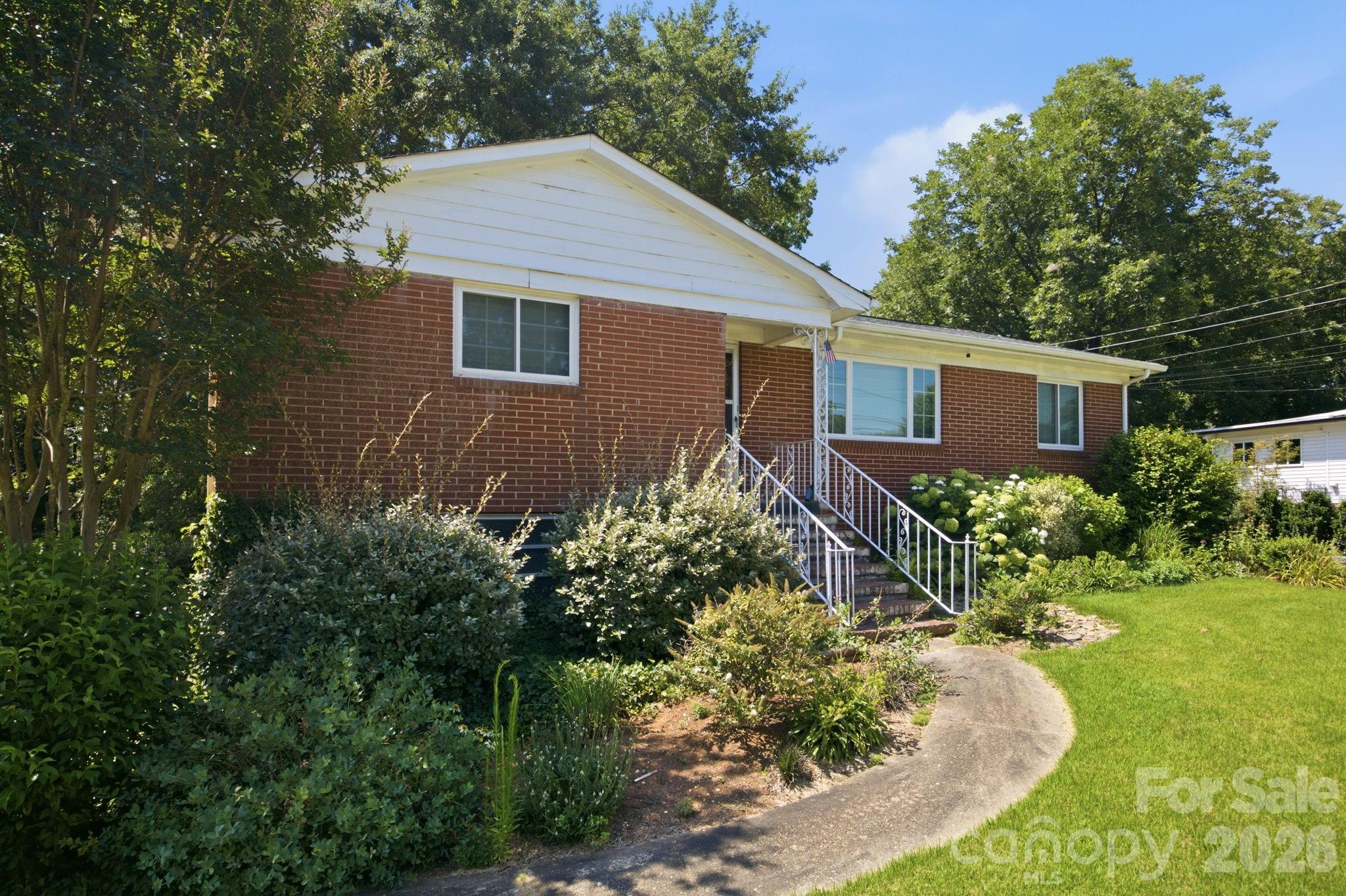 3800 Arvin Drive — Charlotte